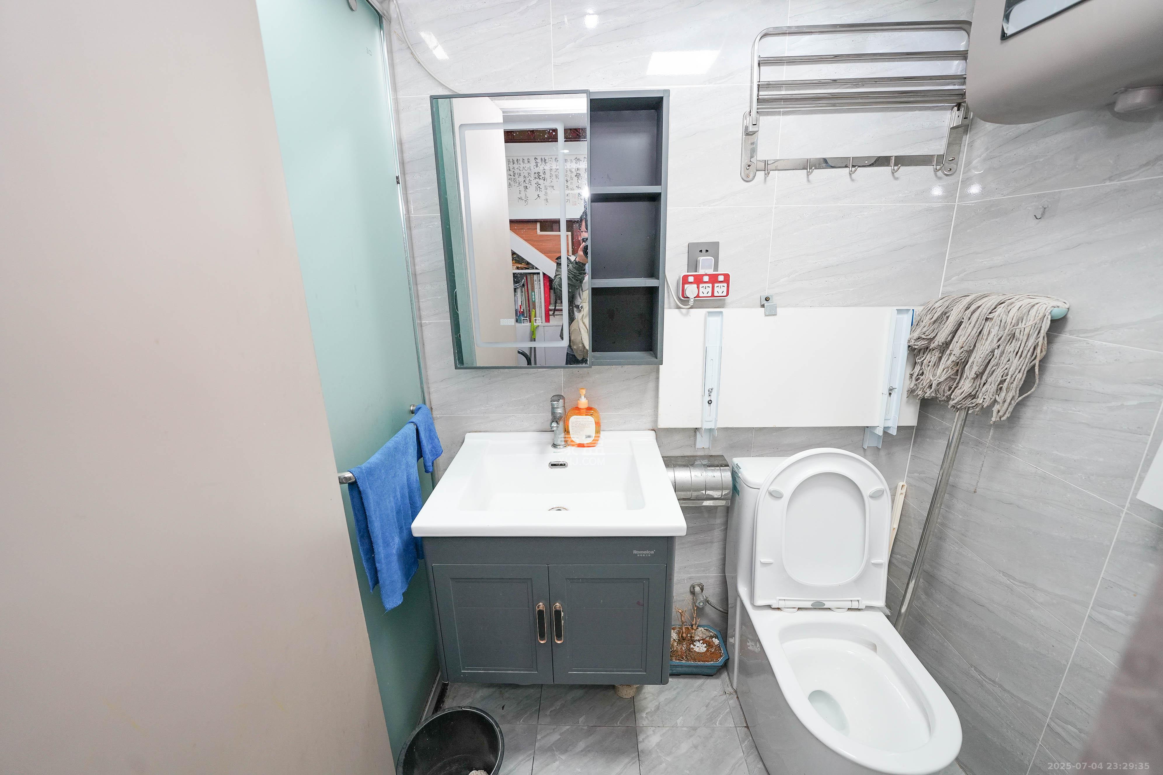 金地铂悦  2室2厅1卫    28.0万其他