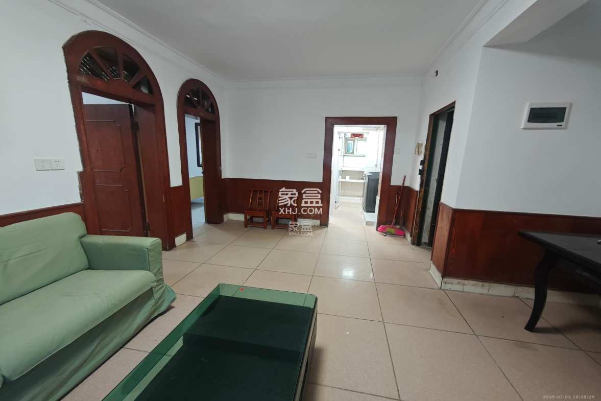 新兴小区(杨家山社区) 2室1厅1卫 1500.0元/月 新兴小区(杨家山社区) 2室1厅1卫 1500.0元/月室内图