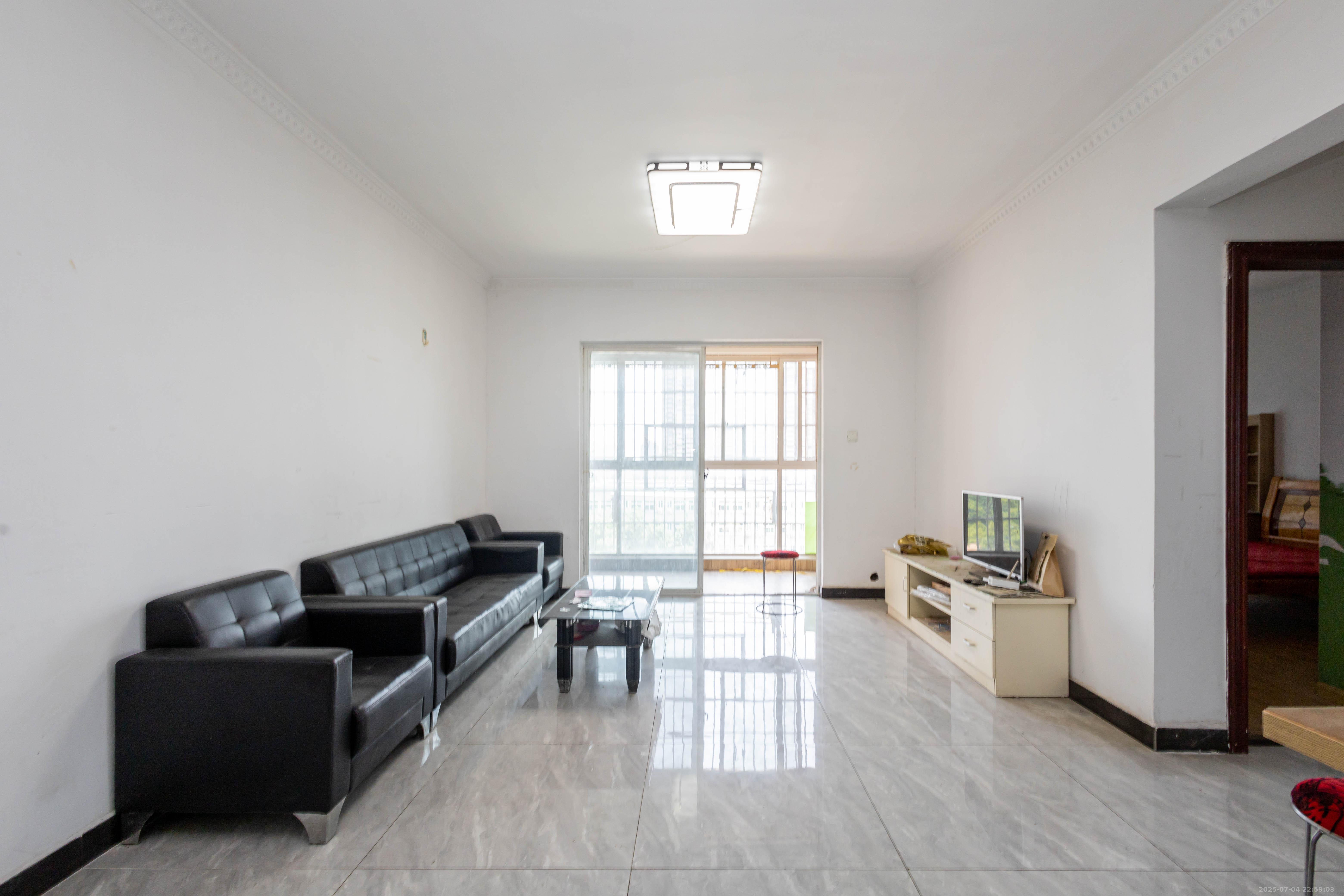 新蕾品阁居  3室2厅1卫    55.0万 新蕾品阁居  3室2厅1卫    55.0万