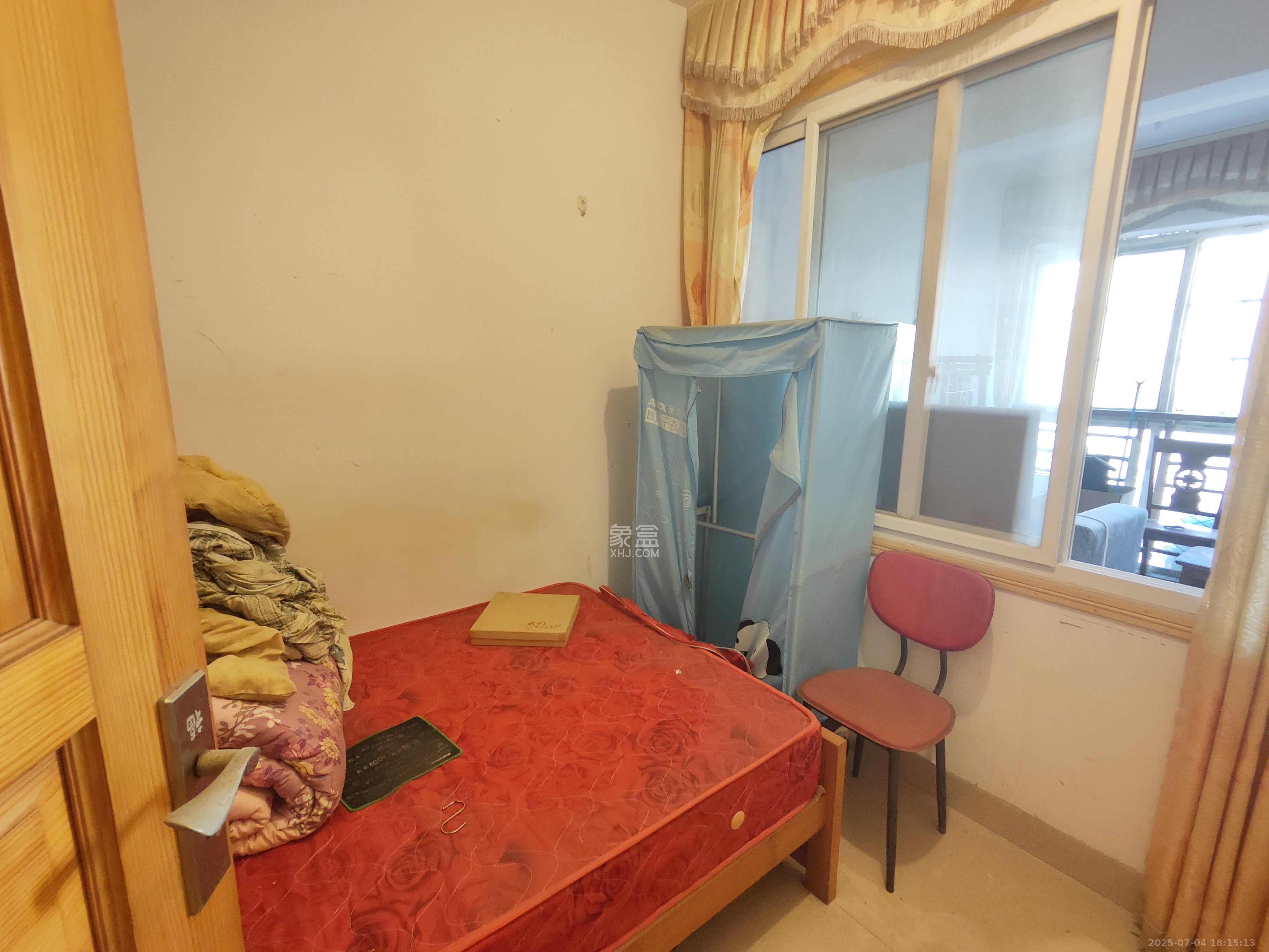 圣力华苑 3室2厅1卫 1200.0元/月 圣力华苑 3室2厅1卫 1200.0元/月室内图