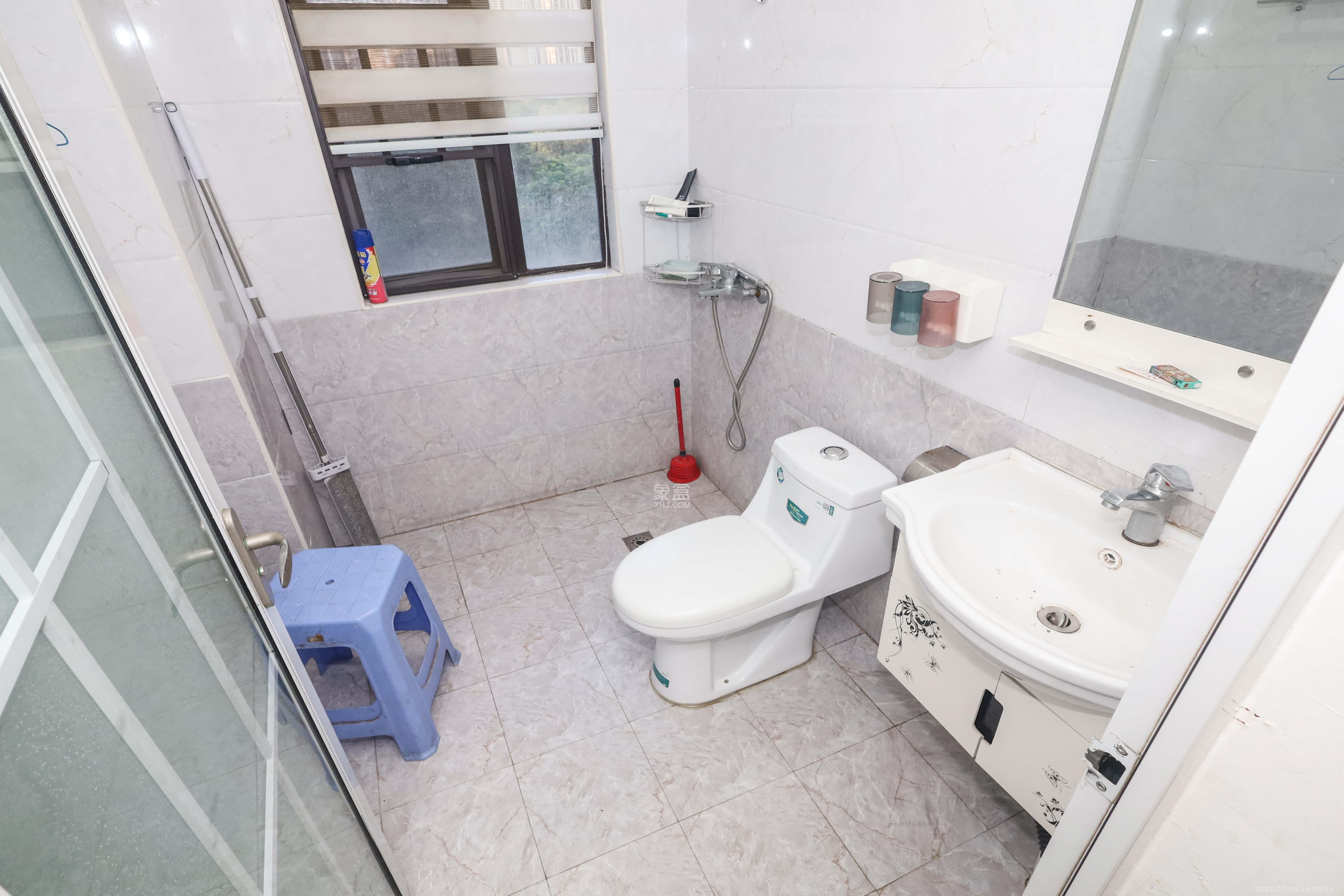 中国铁建梅溪青秀二期  3室2厅2卫   2600.00元/月室内图