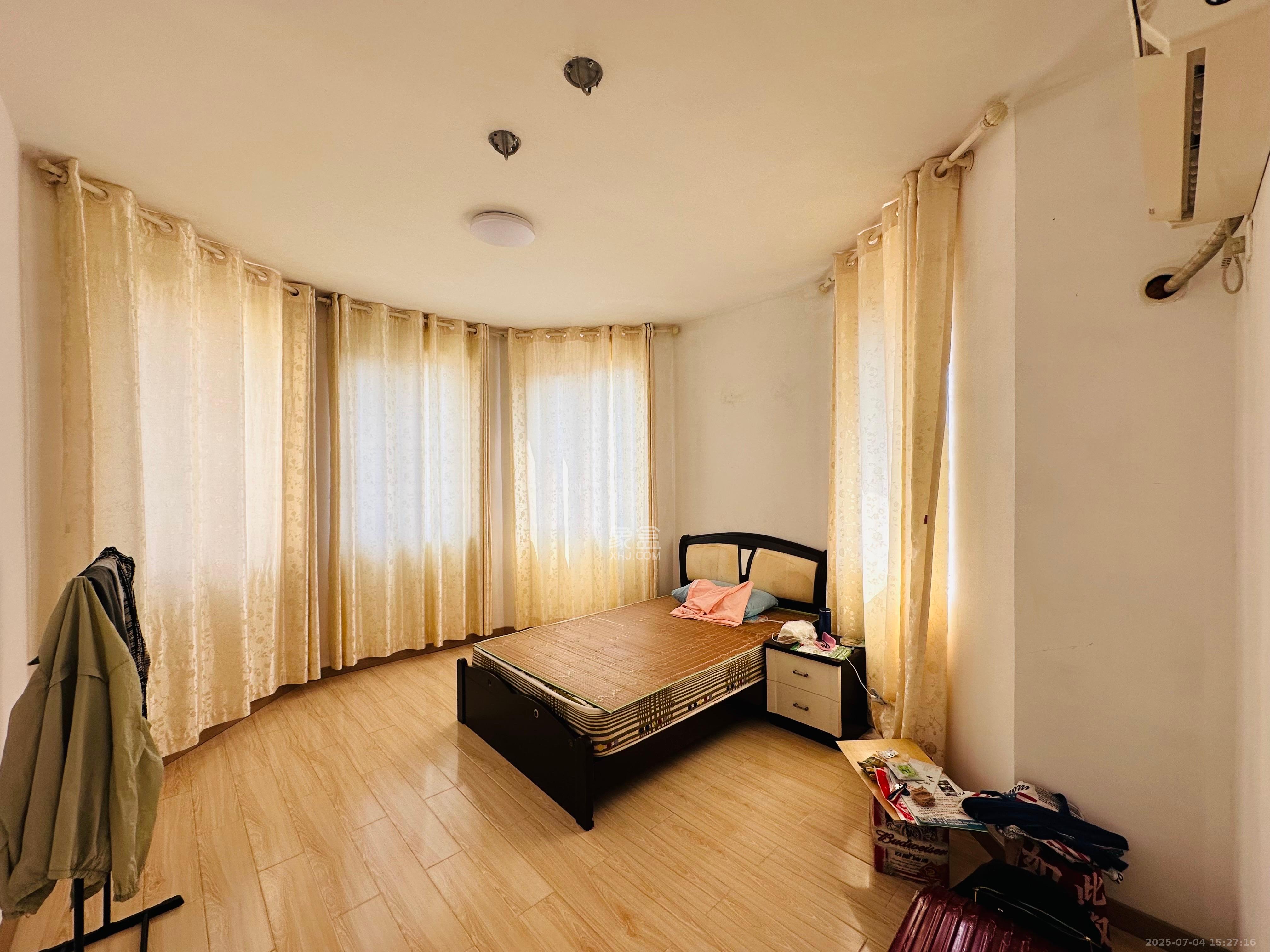 世嘉国际华城  3室2厅2卫    3200.0元/月 世嘉国际华城  3室2厅2卫    3200.0元/月室内图