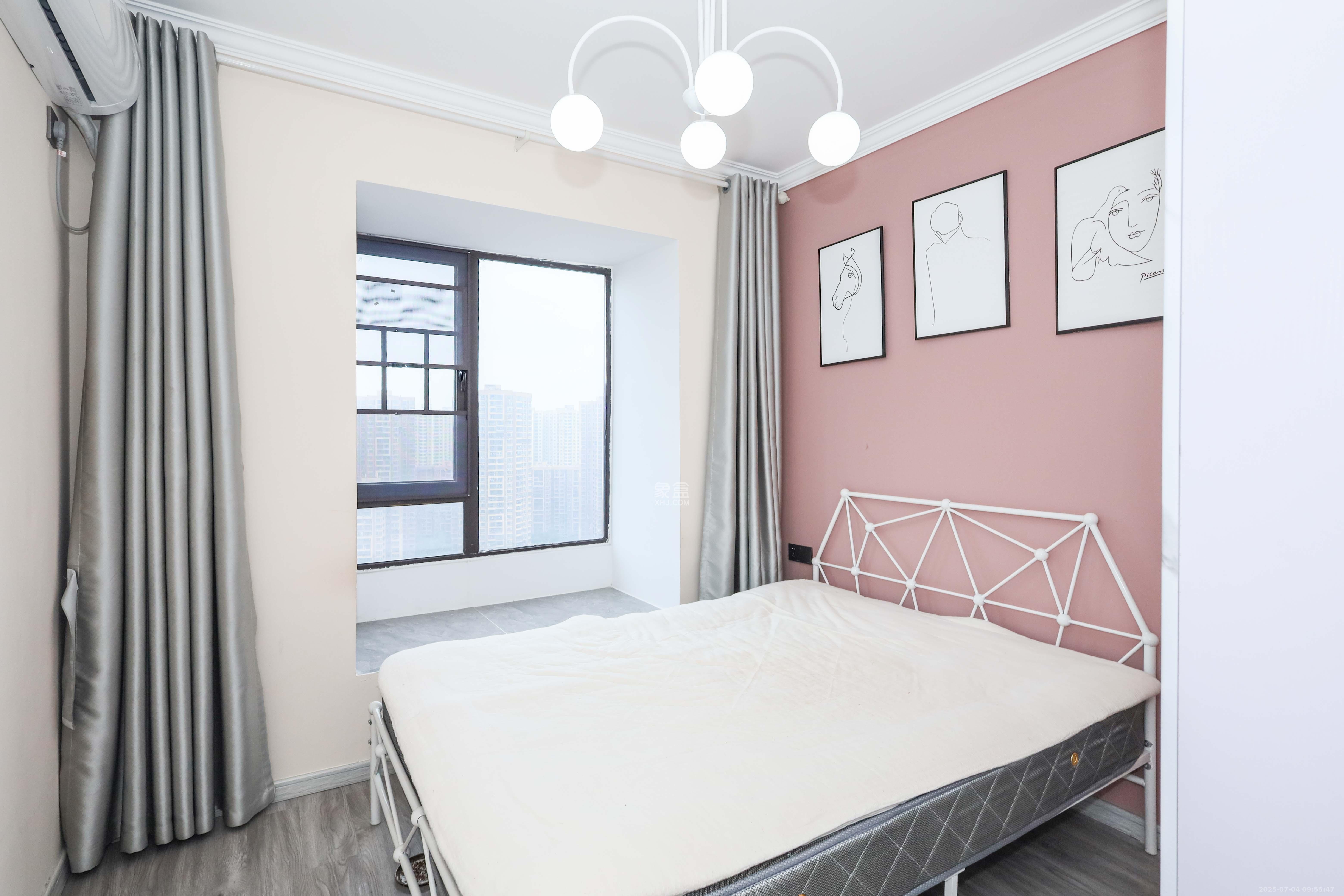 中国铁建梅溪青秀三期  4室2厅2卫    226.0万卧室