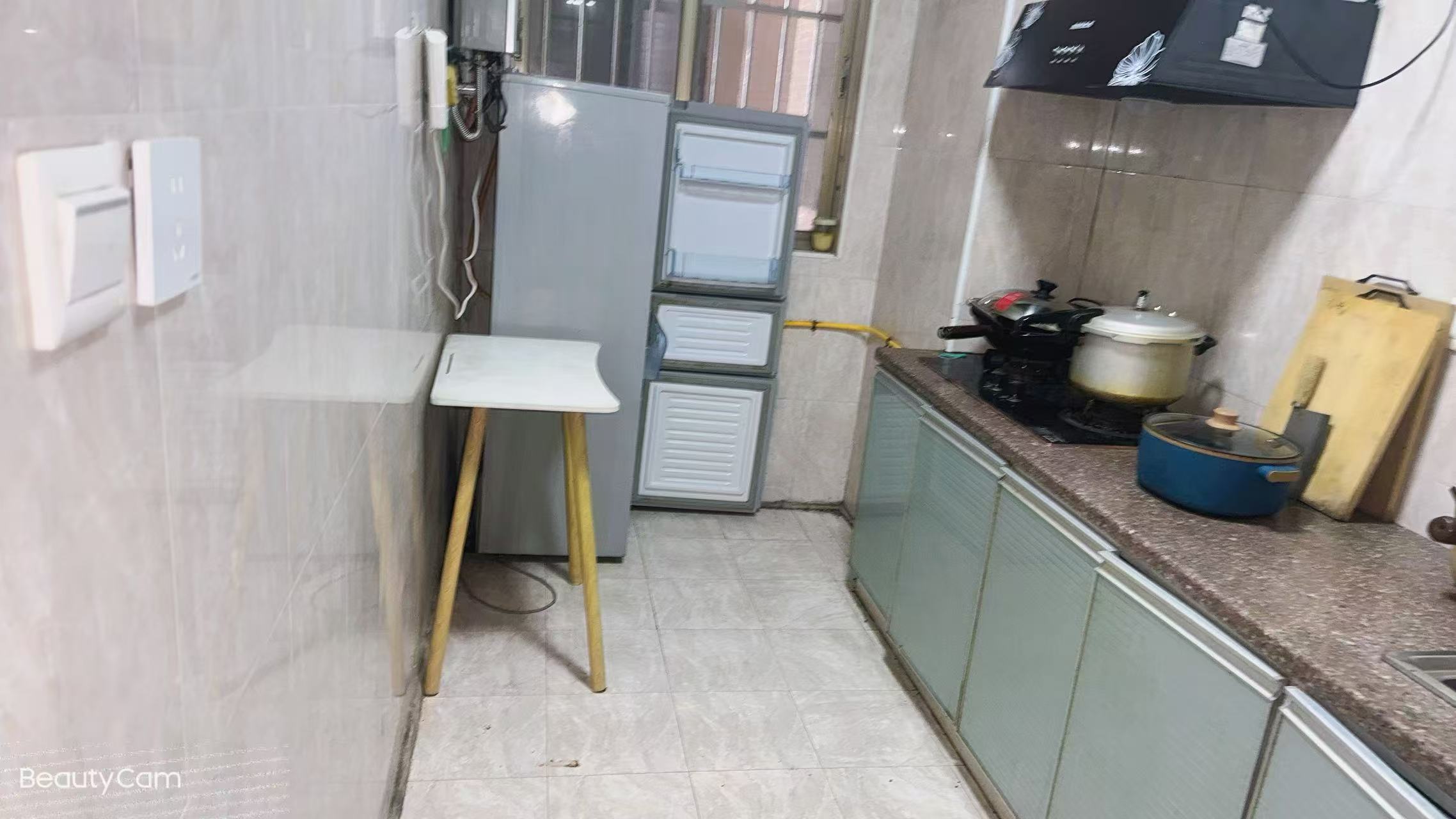 永兴阁A座 3室2厅2卫 1700.0元/月 永兴阁A座 3室2厅2卫 1700.0元/月室内图