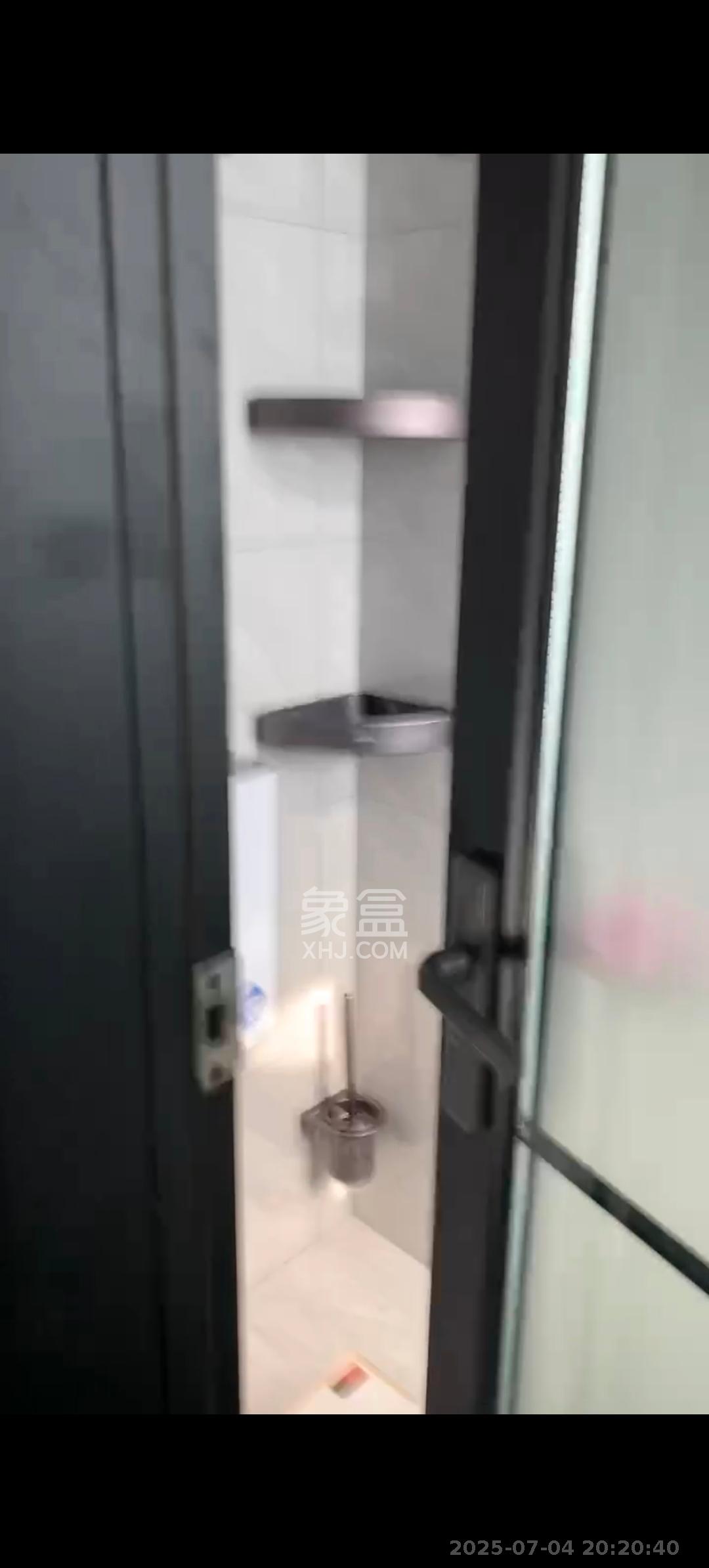 燕珑新寓  1室1厅1卫   1600.00元/月室内图