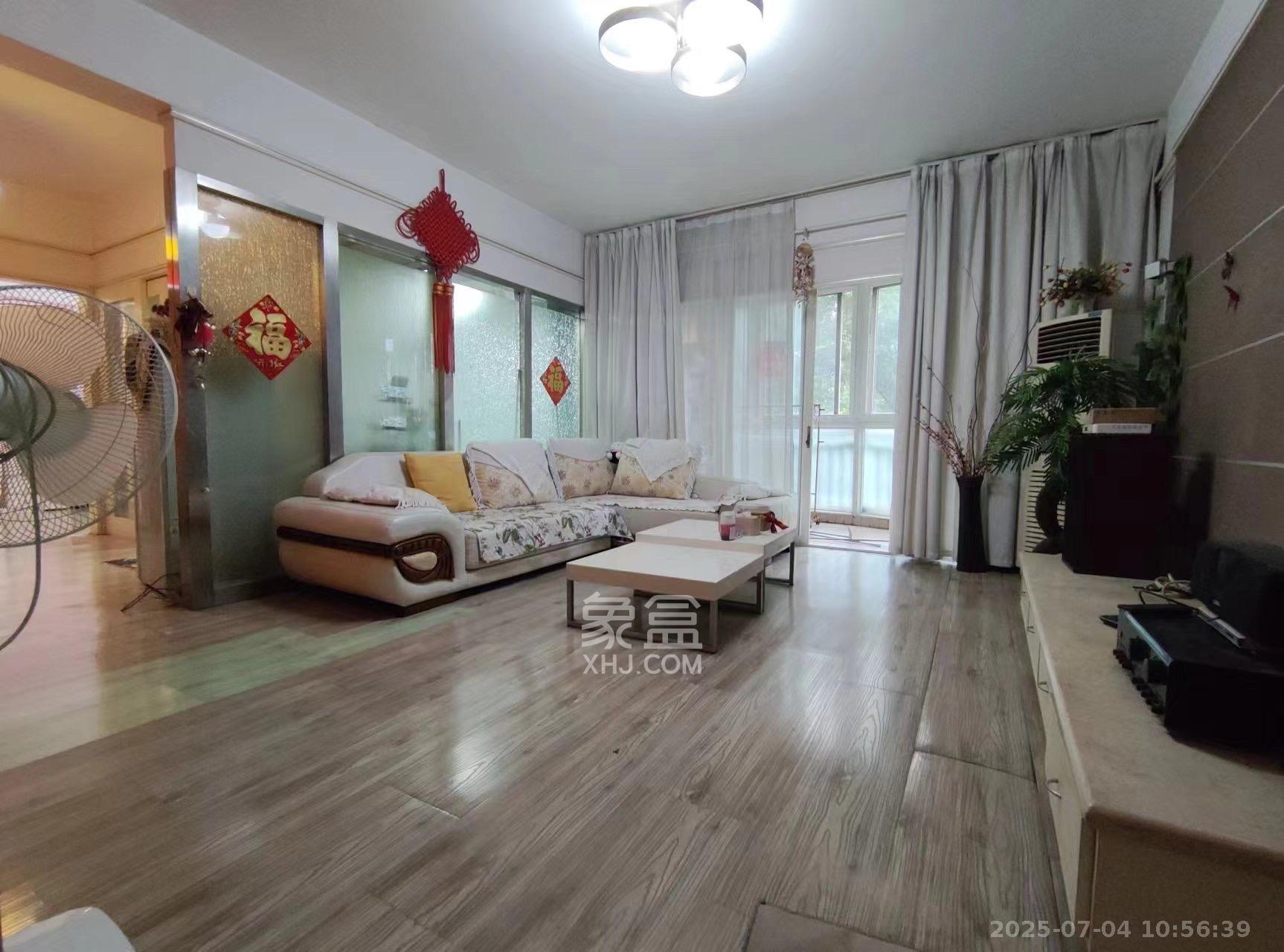 一心花苑  1室1厅1卫    2300.0元/月 一心花苑  1室1厅1卫    2300.0元/月室内图