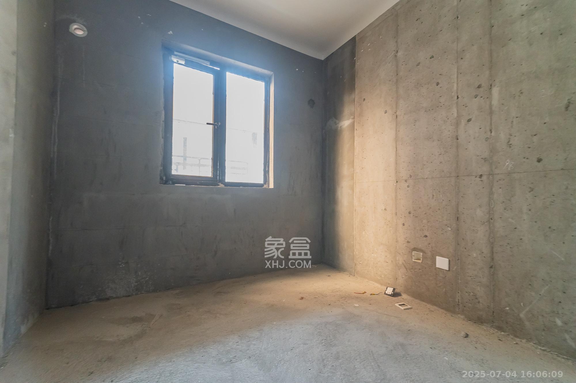 旭辉美的东樾城 3室2厅2卫 70.8万 旭辉美的东樾城 3室2厅2卫 70.8万其他