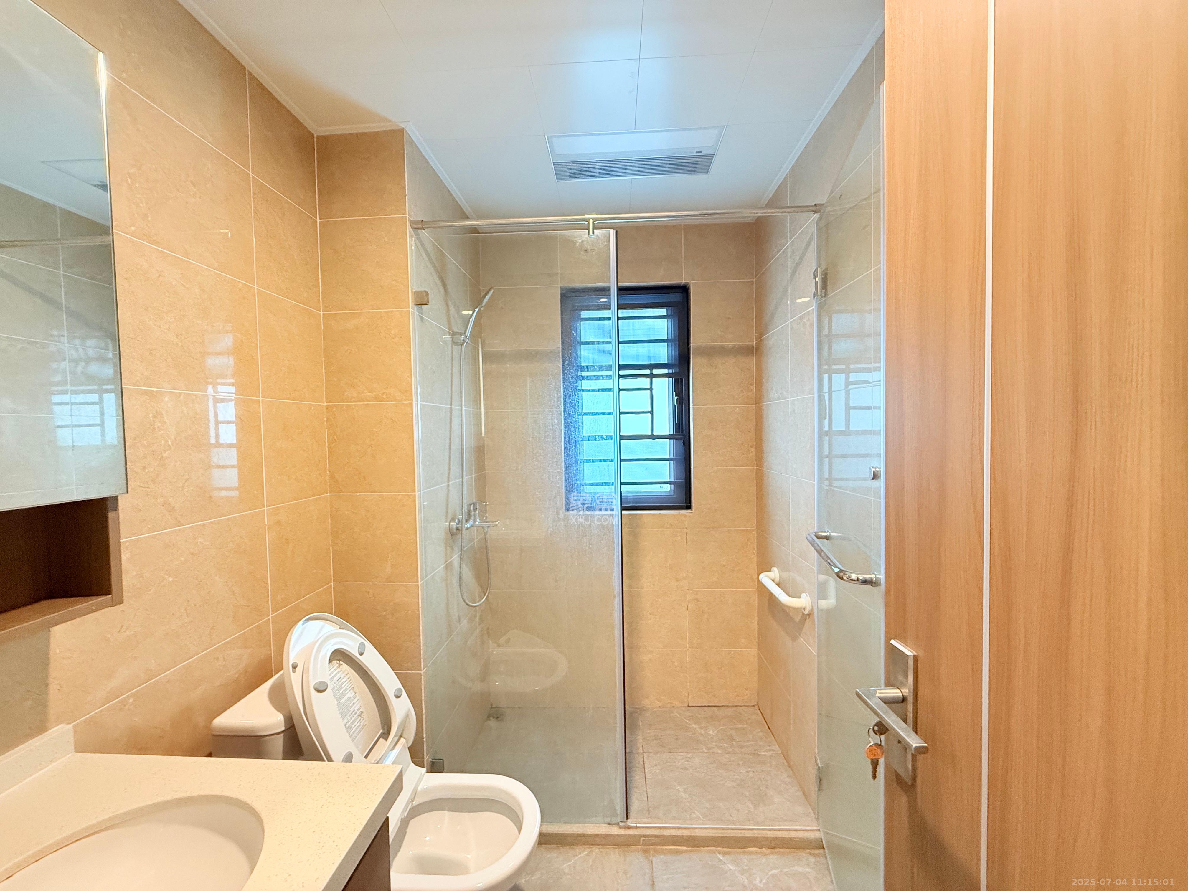 保利茉莉公馆  4室2厅2卫   3300.00元/月室内图