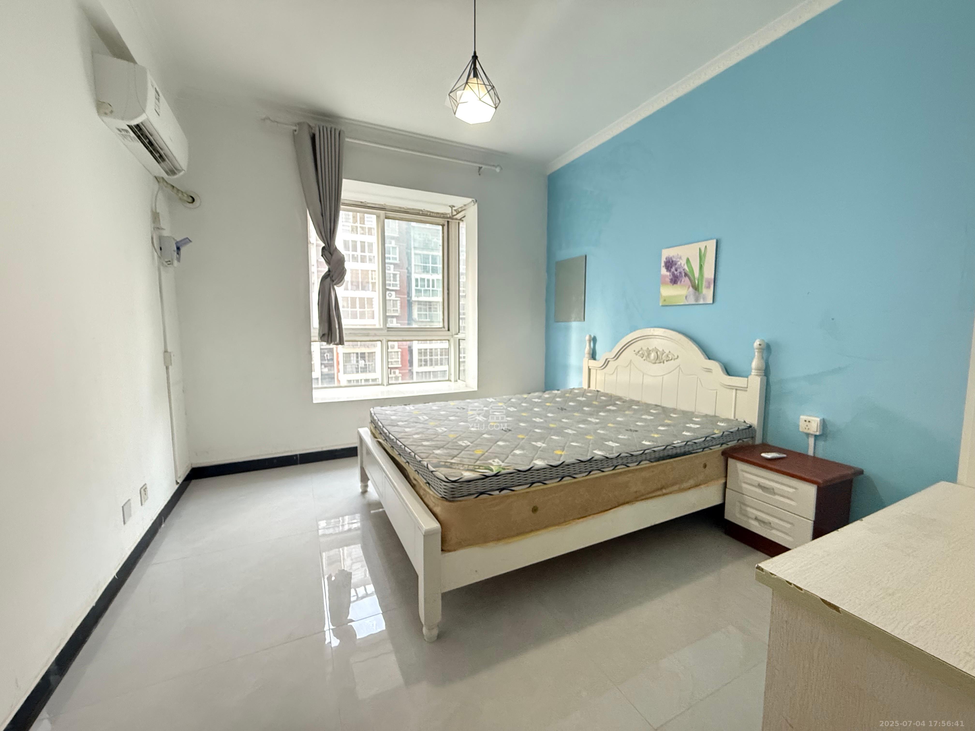 彩都公寓  1室1厅1卫    600.0元/月 彩都公寓  1室1厅1卫    600.0元/月