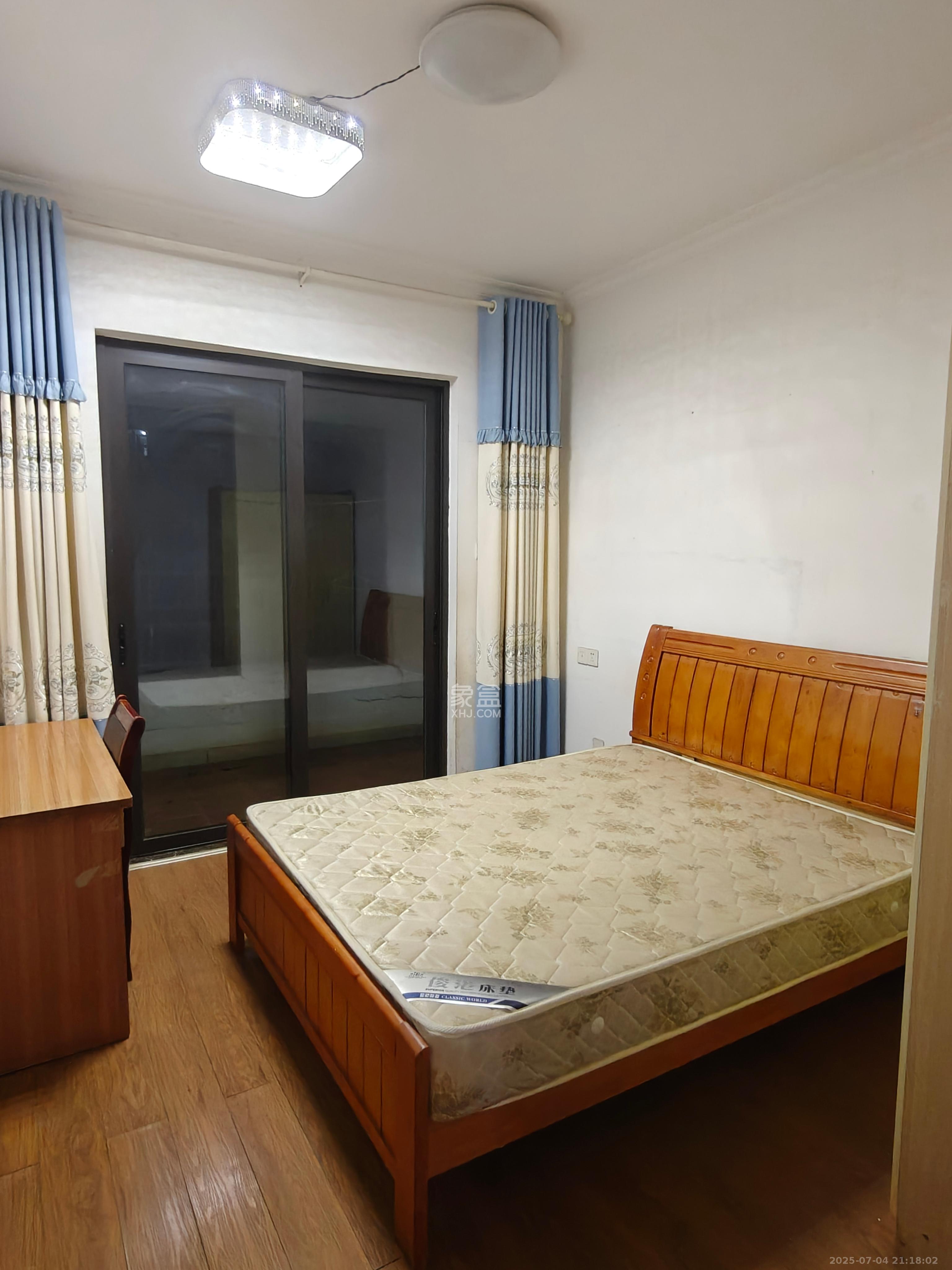 中信凯旋蓝岸(中信新城三期) 3室1厅1卫 1600.0元/月 中信凯旋蓝岸(中信新城三期) 3室1厅1卫 1600.0元/月室内图