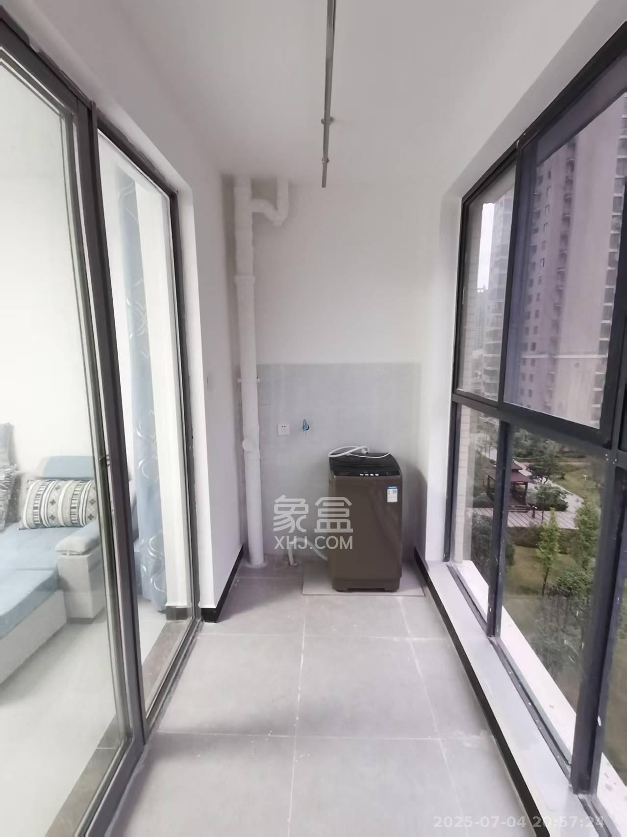 汇景豪庭  1室0厅0卫   2500.00元/月室内图