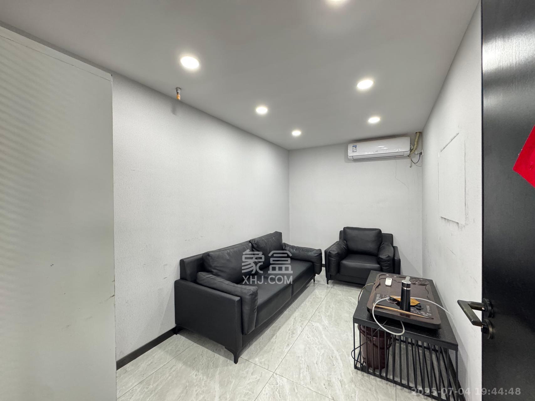 人瑞潇湘国际 5室1厅1卫 10000.0元/月 人瑞潇湘国际 5室1厅1卫 10000.0元/月室内图