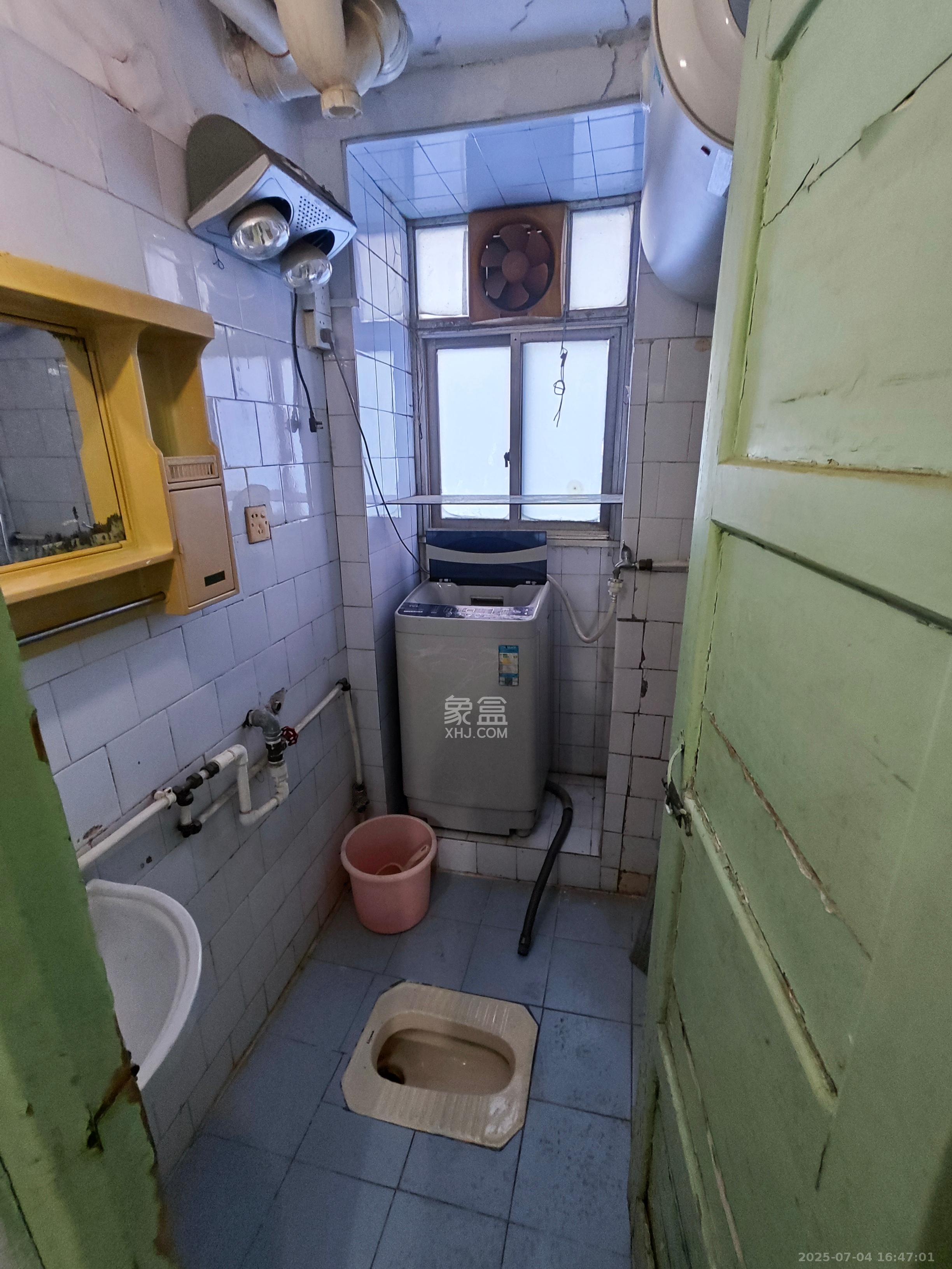 周南中学宿舍 2室1厅1卫 1500.0元/月 周南中学宿舍 2室1厅1卫 1500.0元/月室内图