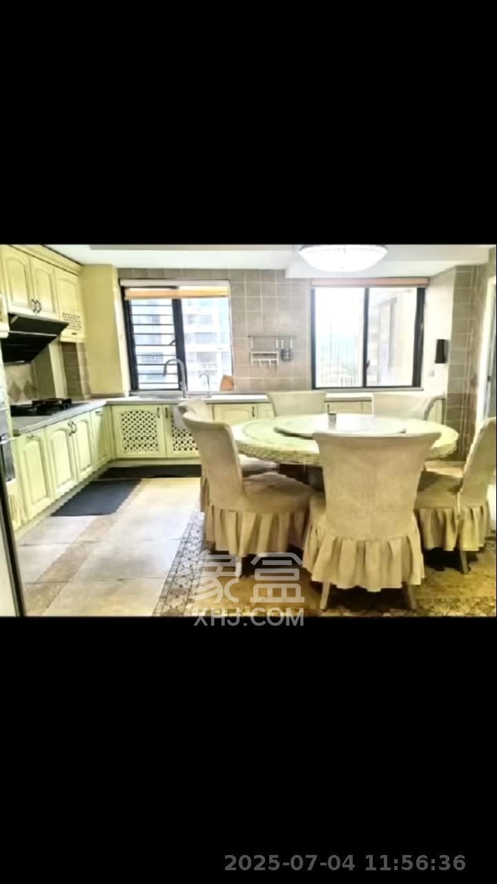 长房时代城  4室2厅2卫    4800.0元/月室内图
