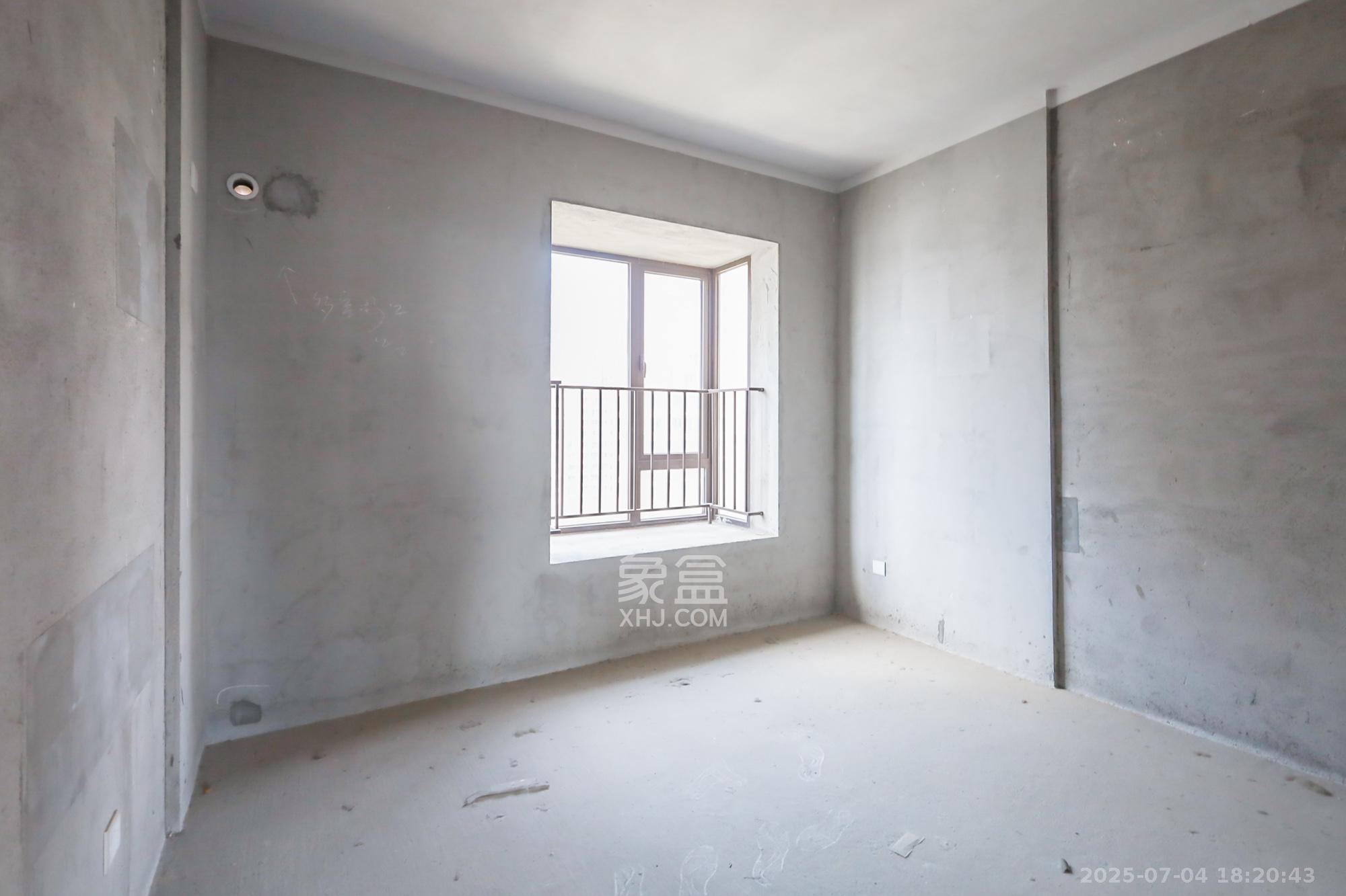 保利西海岸B区 4室2厅2卫 218.0万 保利西海岸B区 4室2厅2卫 218.0万卧室