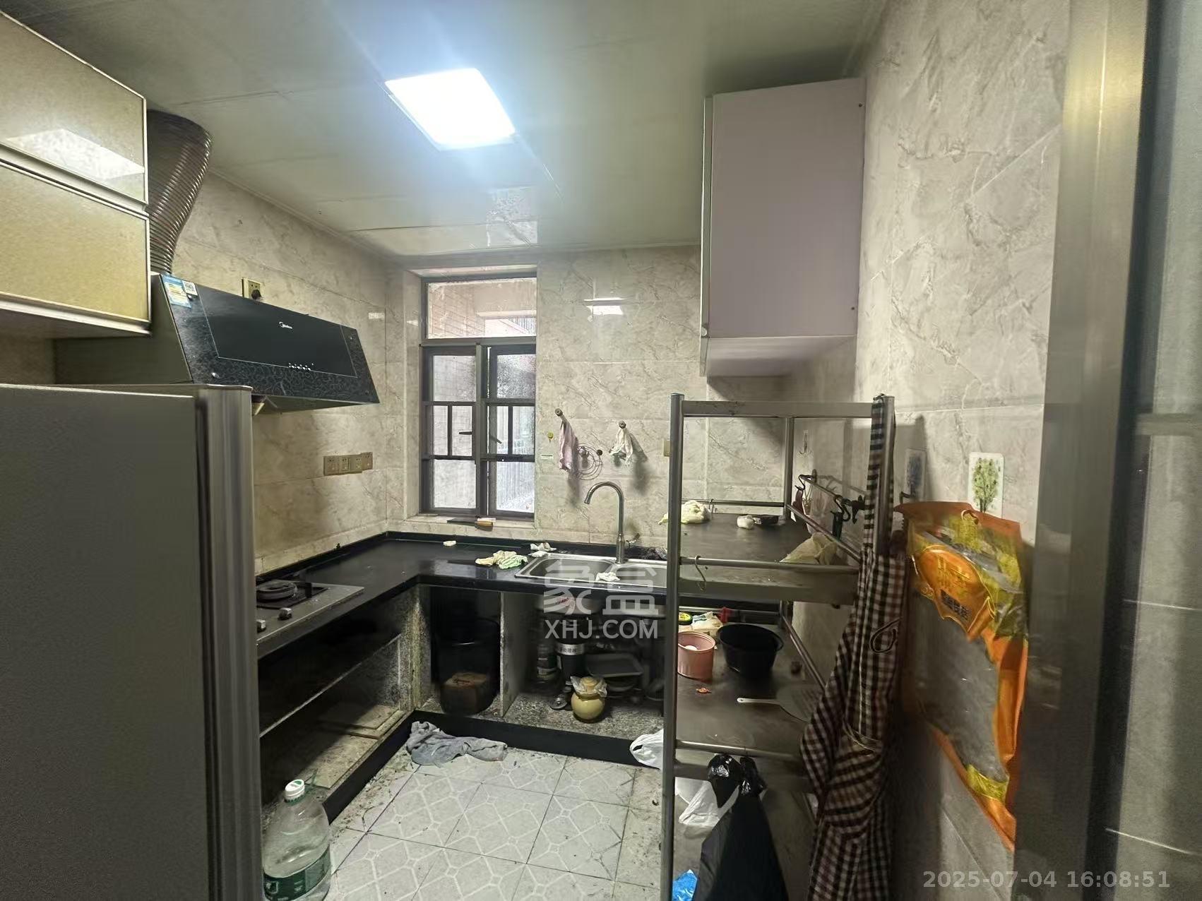 江山帝景雅典  2室2厅1卫    2200.0元/月 江山帝景雅典  2室2厅1卫    2200.0元/月室内图