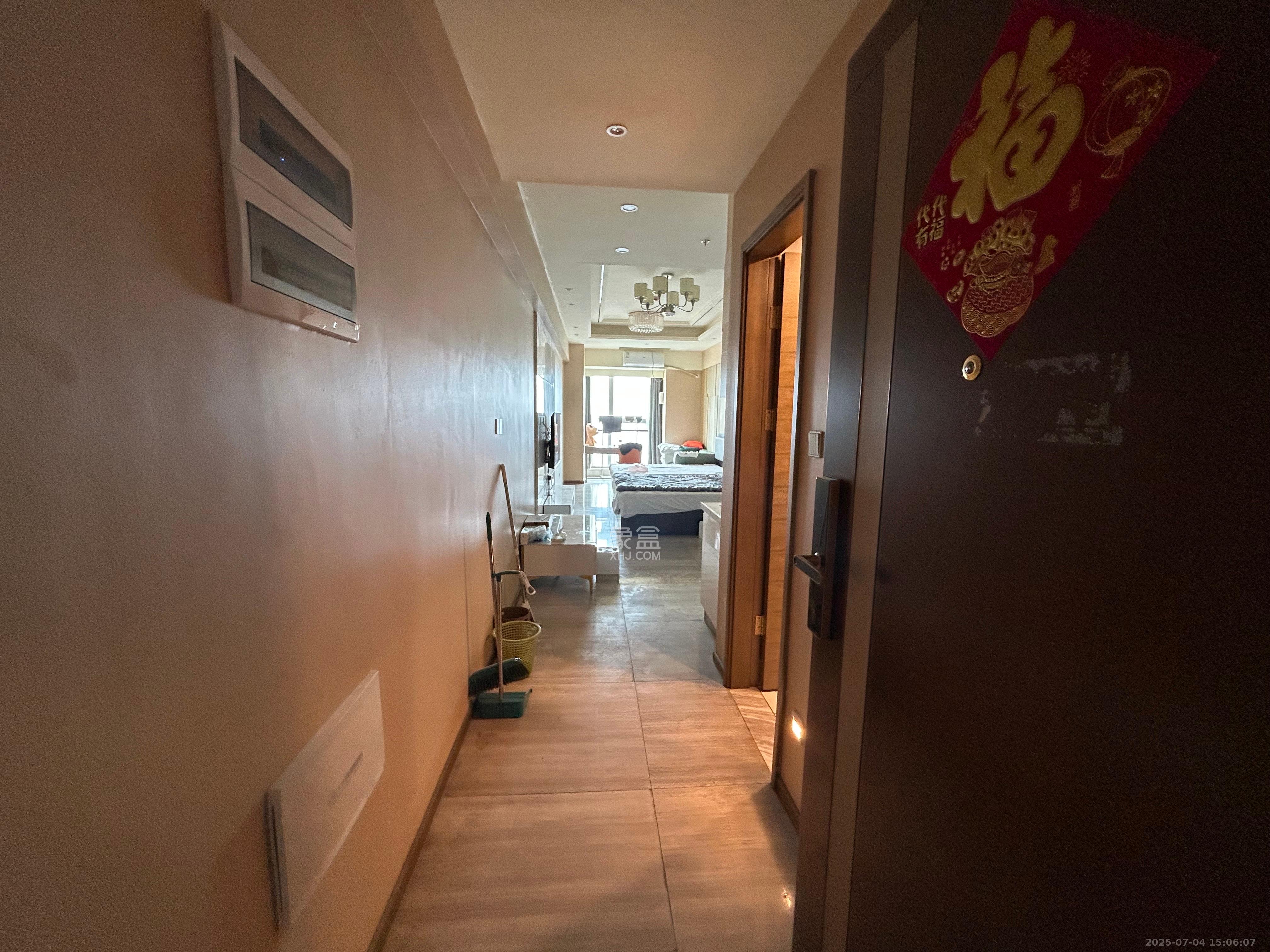 恒大誉府(融誉商业中心) 1室1厅1卫 2000.0元/月 恒大誉府(融誉商业中心) 1室1厅1卫 2000.0元/月室内图