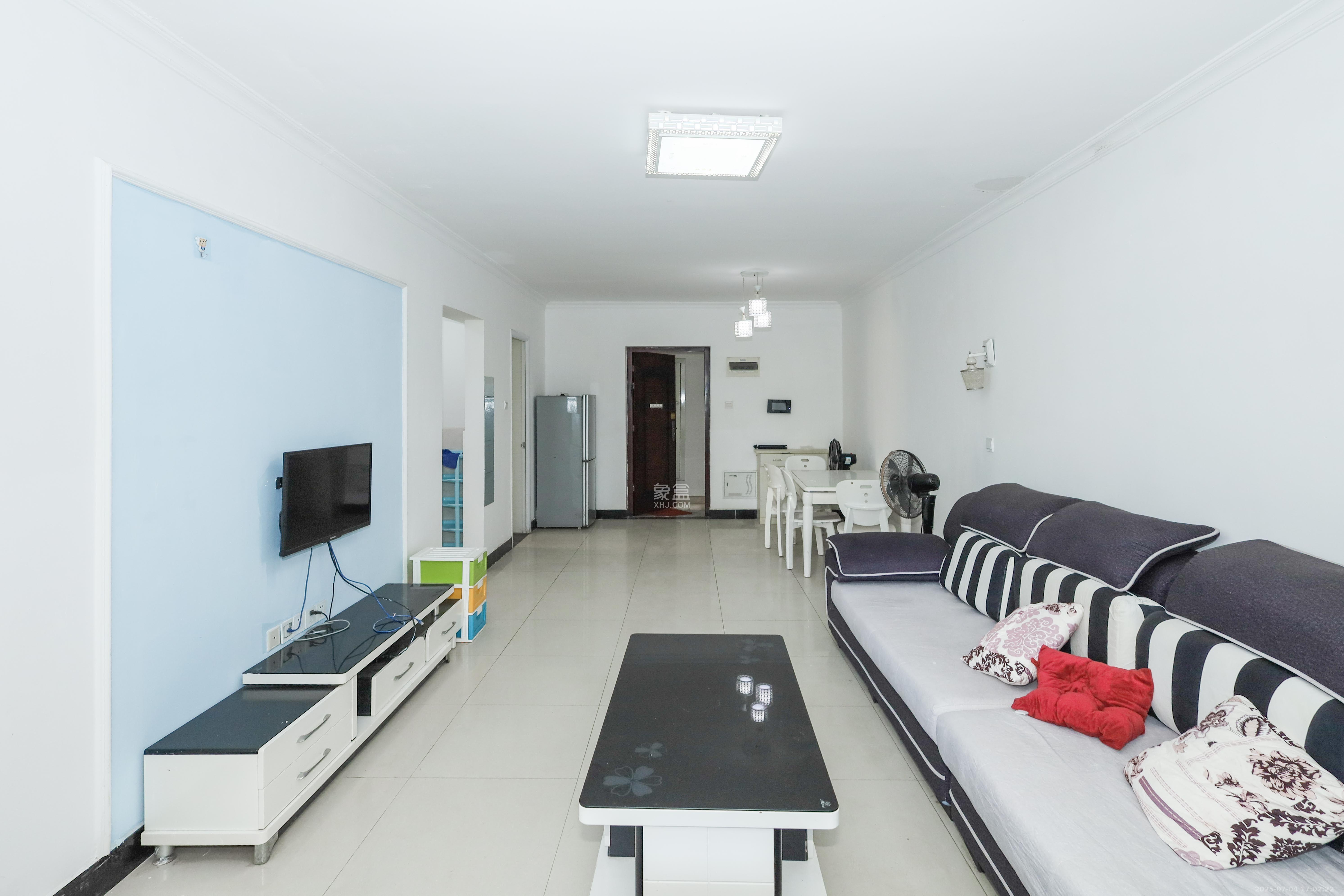 好莱城(弘德西街) 2室2厅1卫 2200.0元/月 好莱城(弘德西街) 2室2厅1卫 2200.0元/月室内图