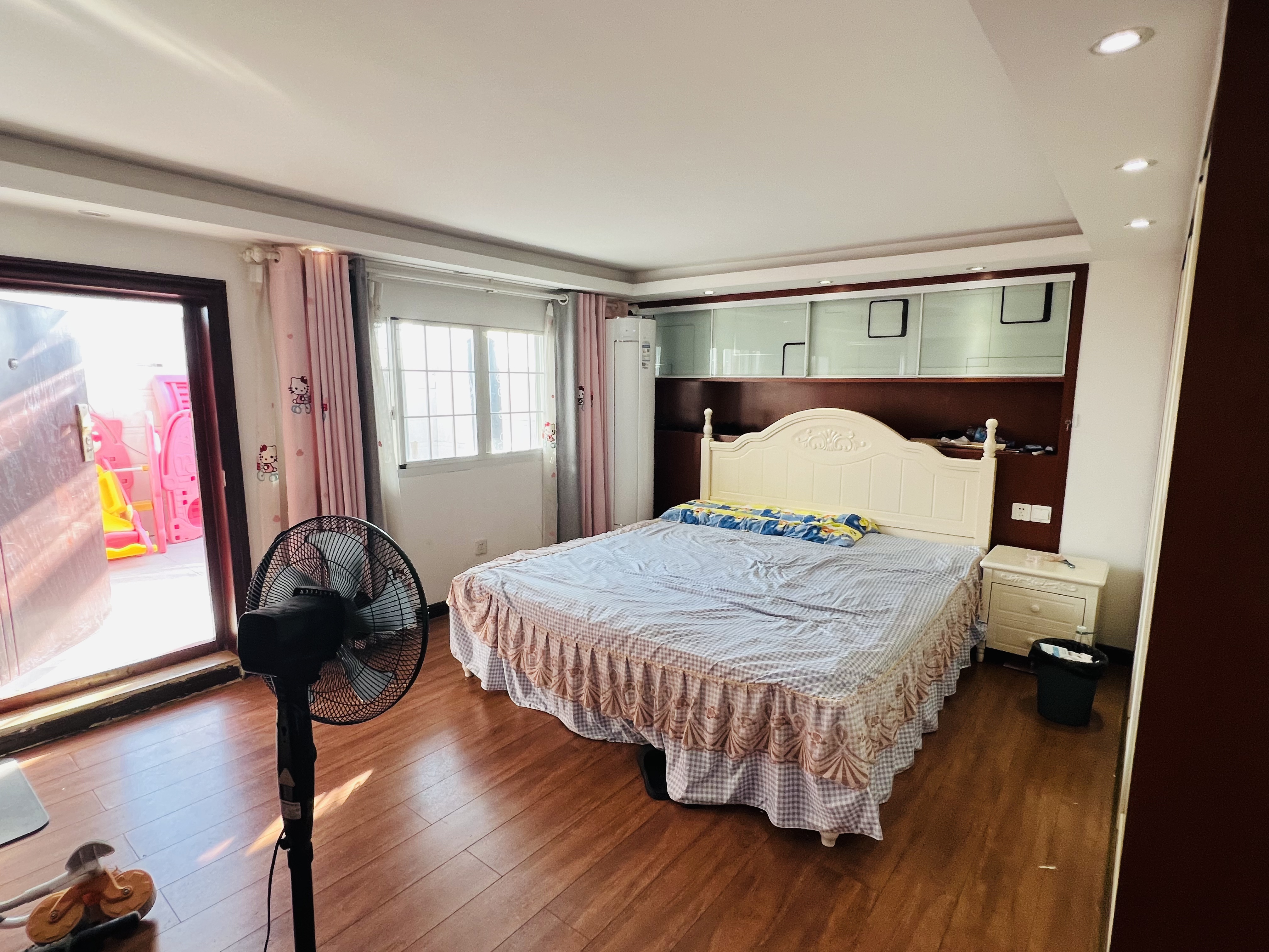 学府花园（文苑瑞景）  3室2厅2卫   1800.00元/月室内图