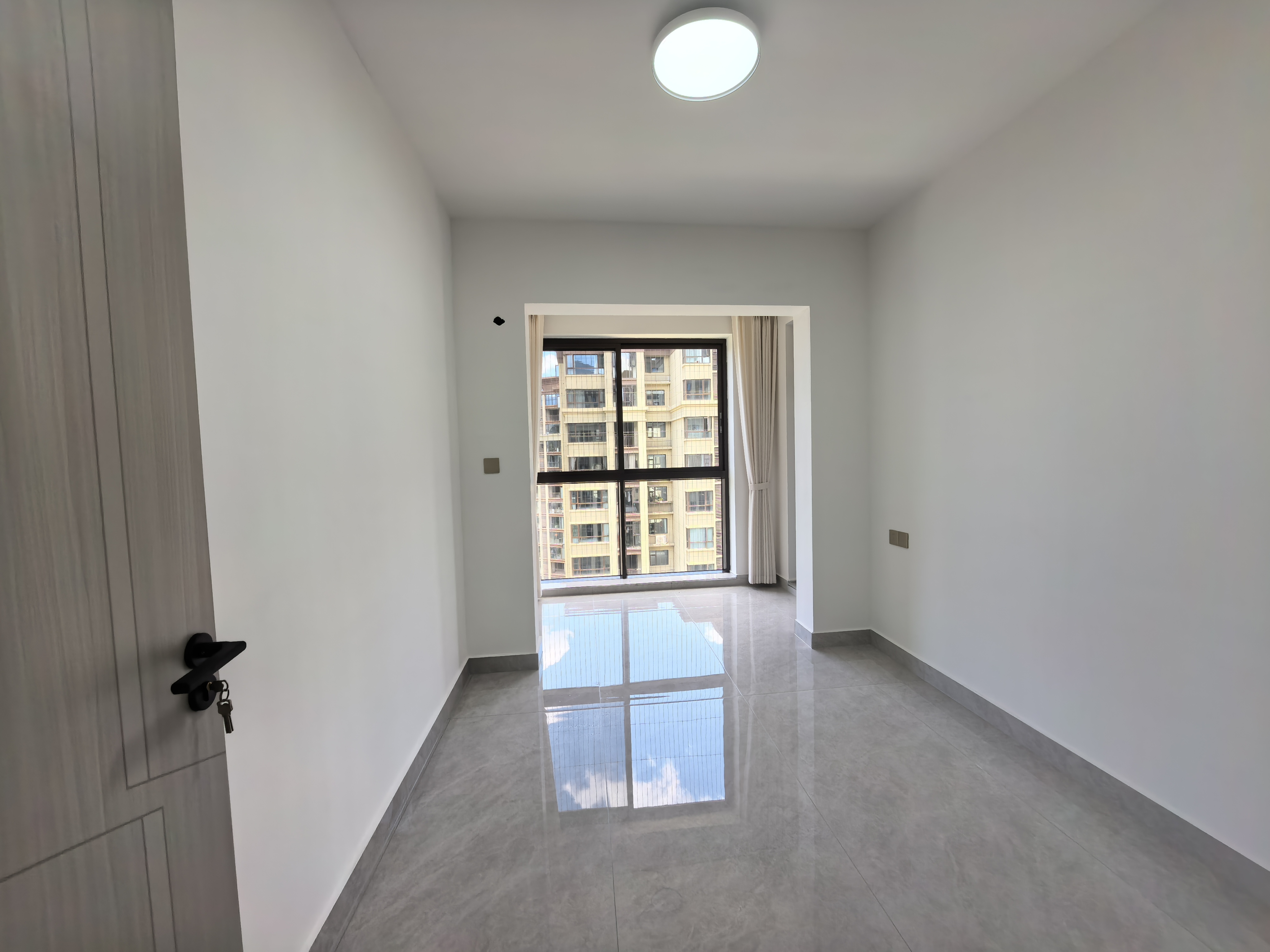 东宸江山里 4室2厅2卫 2000.0元/月 东宸江山里 4室2厅2卫 2000.0元/月室内图