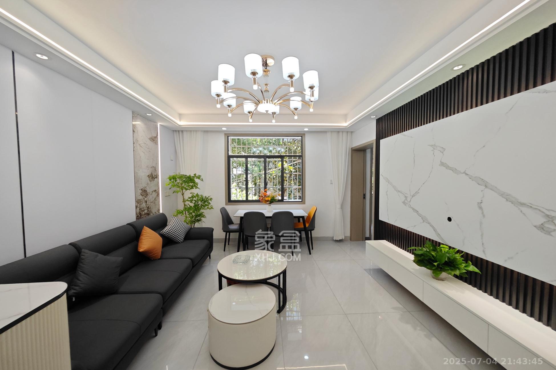 标准件厂宿舍(长沙标准件总厂宿舍) 3室1厅1卫 53.8万 标准件厂宿舍(长沙标准件总厂宿舍) 3室1厅1卫 53.8万客厅