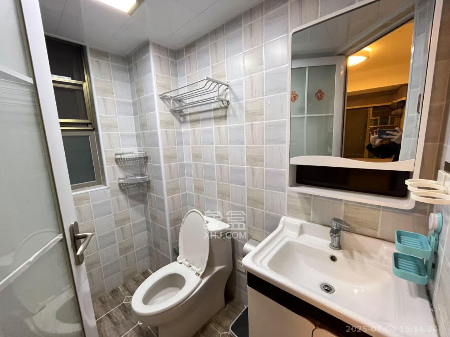 怡海星城  3室2厅1卫    1980.0元/月 怡海星城  3室2厅1卫    1980.0元/月室内图