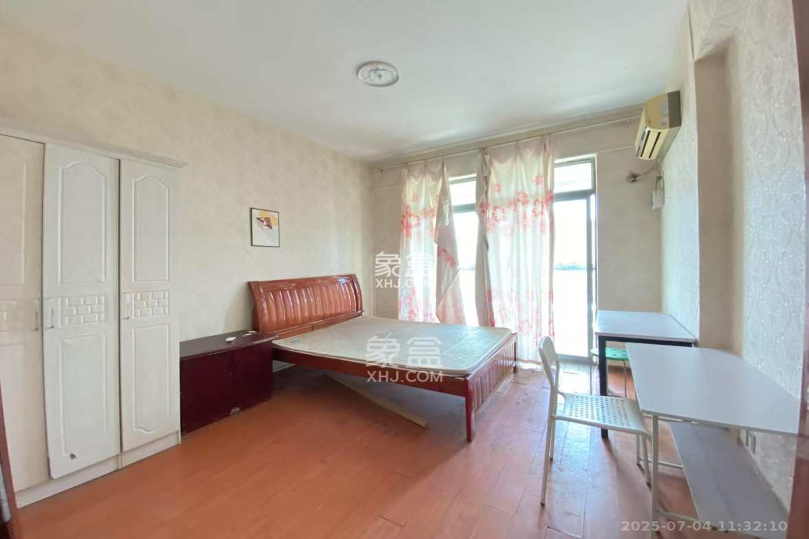 新城新世界一二三期  3室2厅1卫    2500.0元/月 新城新世界一二三期  3室2厅1卫    2500.0元/月室内图