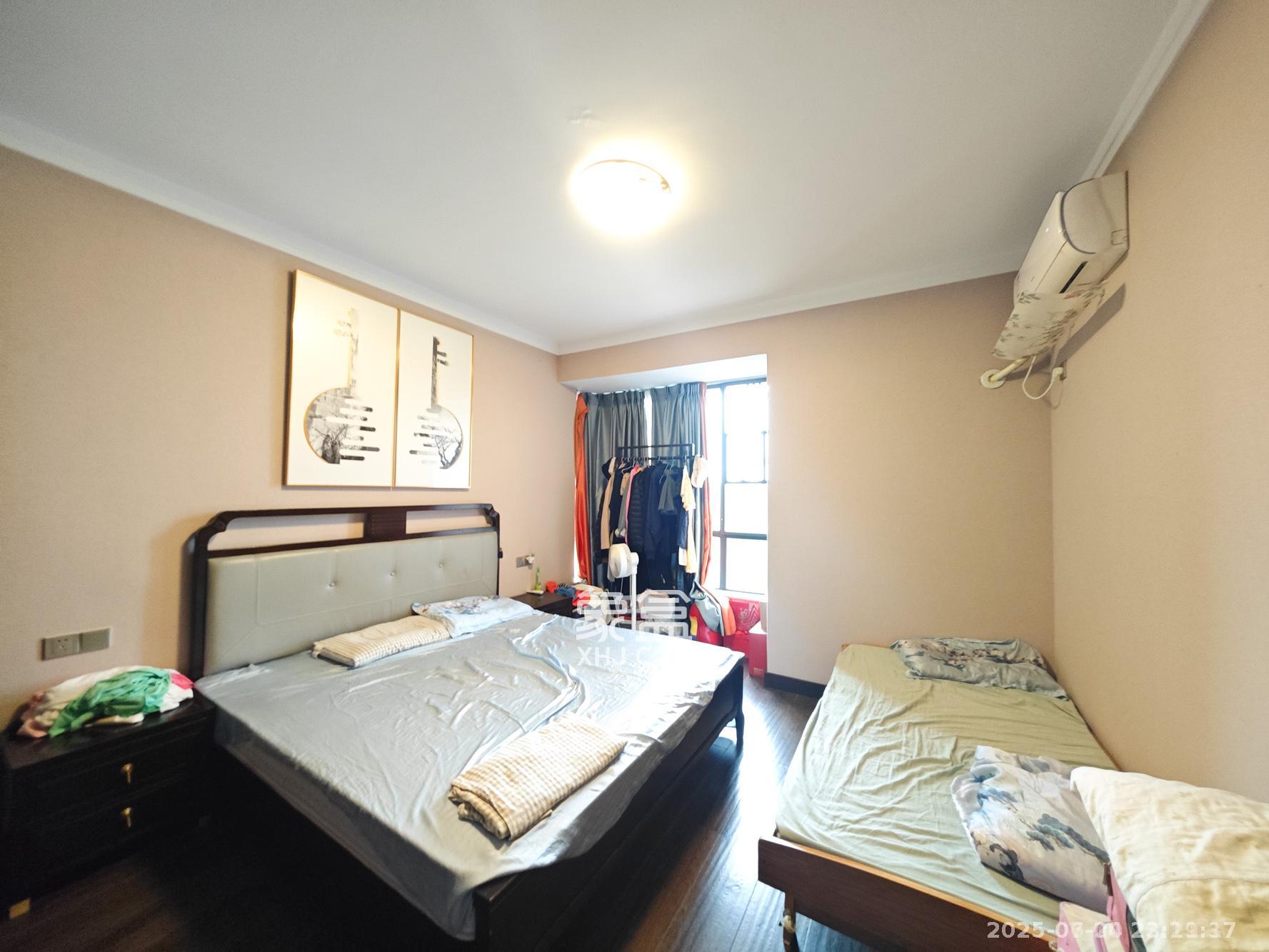 长房南屏锦源 4室2厅2卫 120.0万 长房南屏锦源 4室2厅2卫 120.0万卧室