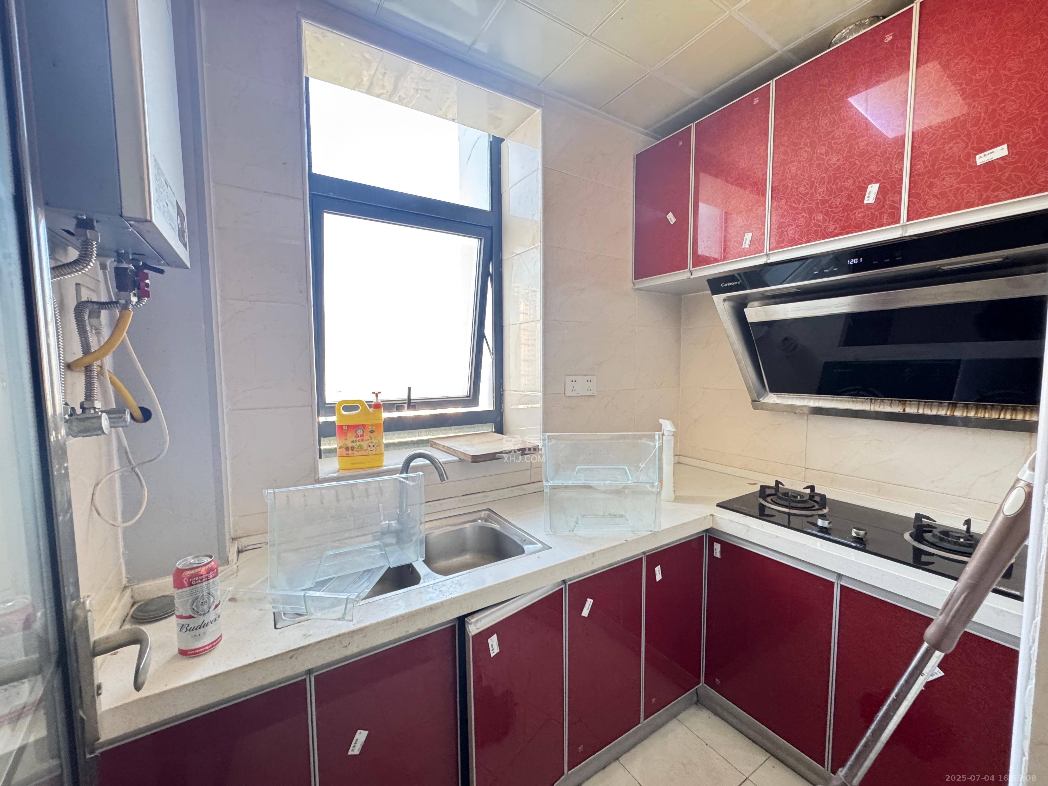 欧亚达国际广场 2室1厅1卫 2200.0元/月 欧亚达国际广场 2室1厅1卫 2200.0元/月室内图