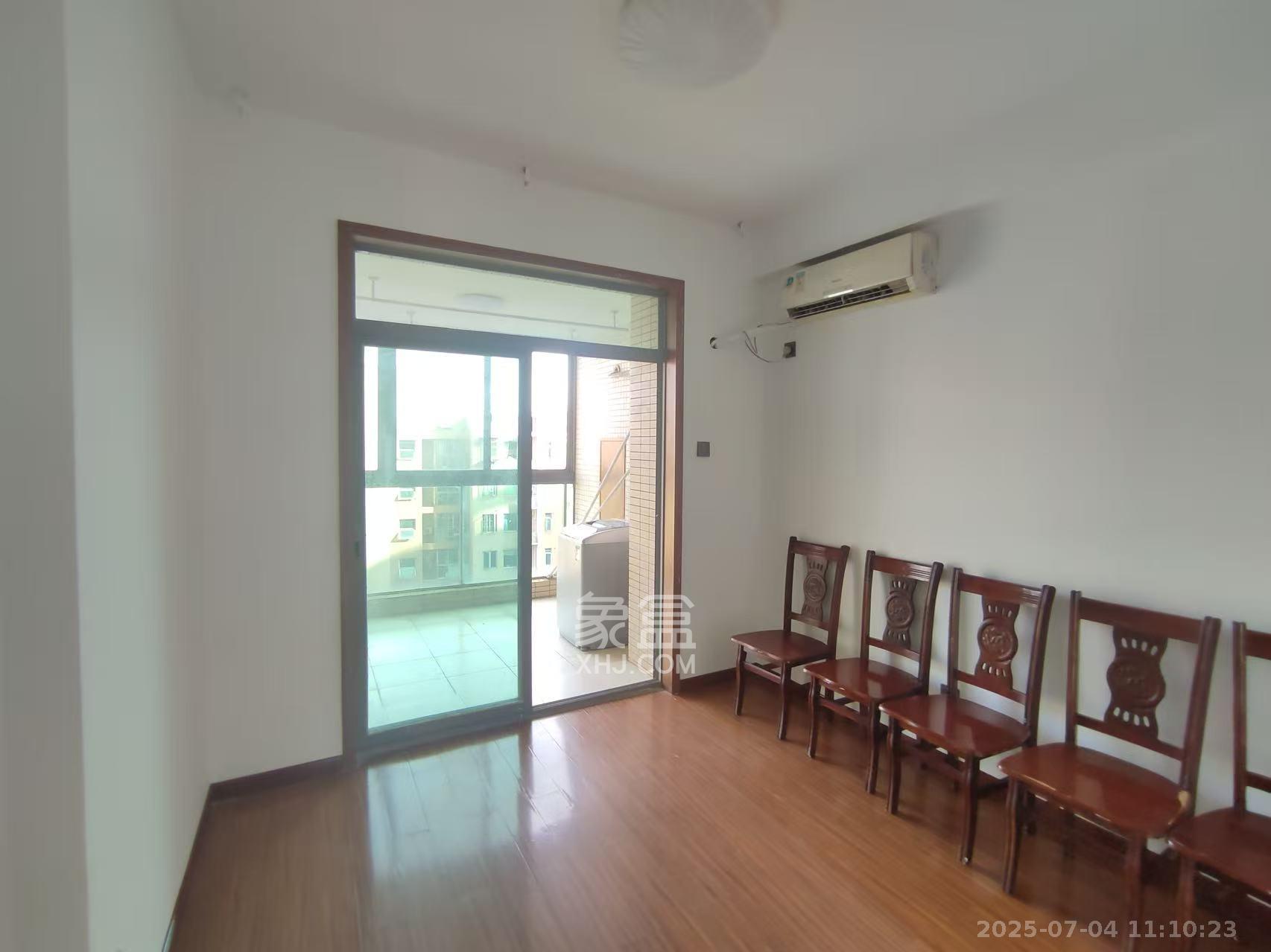 新城新世界一二三期 4室2厅1卫 3000.0元/月 新城新世界一二三期 4室2厅1卫 3000.0元/月室内图