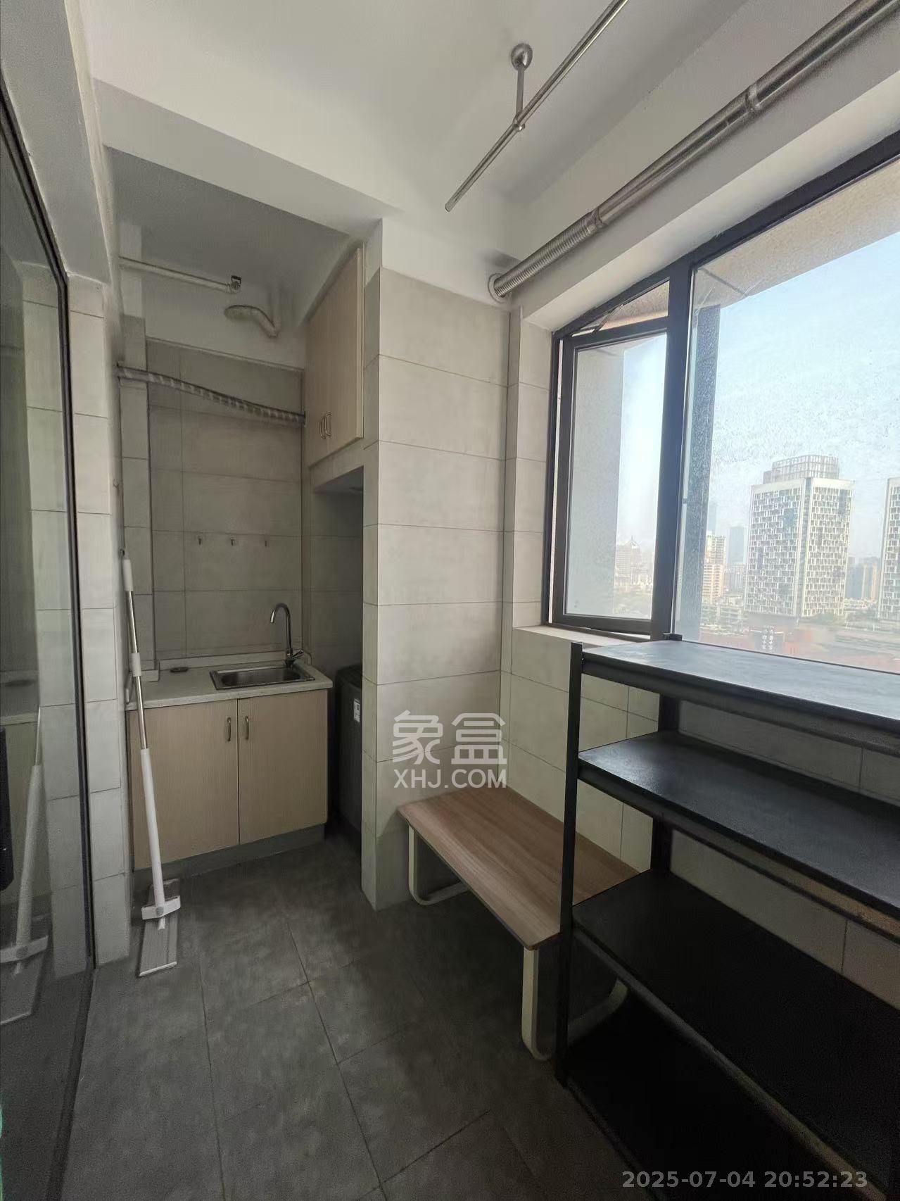 东友星座 1室1厅1卫 1800.0元/月 东友星座 1室1厅1卫 1800.0元/月室内图