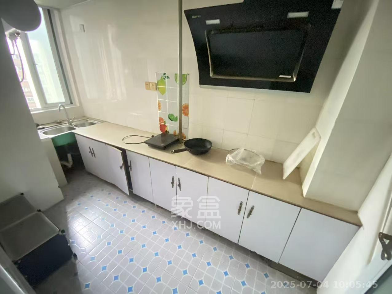 巧克力空间（建鸿达现代大厦）  2室2厅1卫   2100.00元/月室内图
