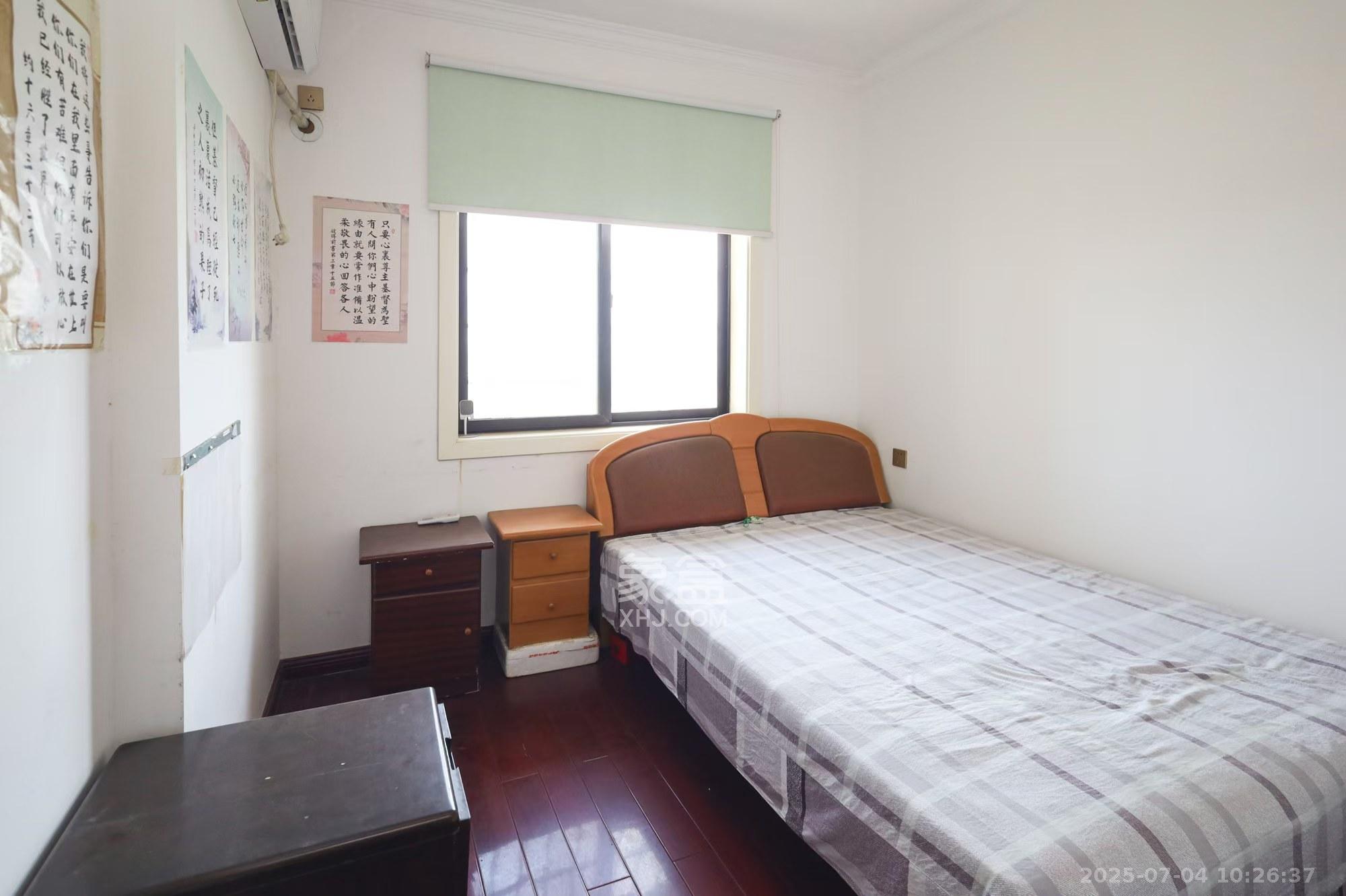 荷韵园 2室2厅1卫 1700.0元/月 荷韵园 2室2厅1卫 1700.0元/月室内图