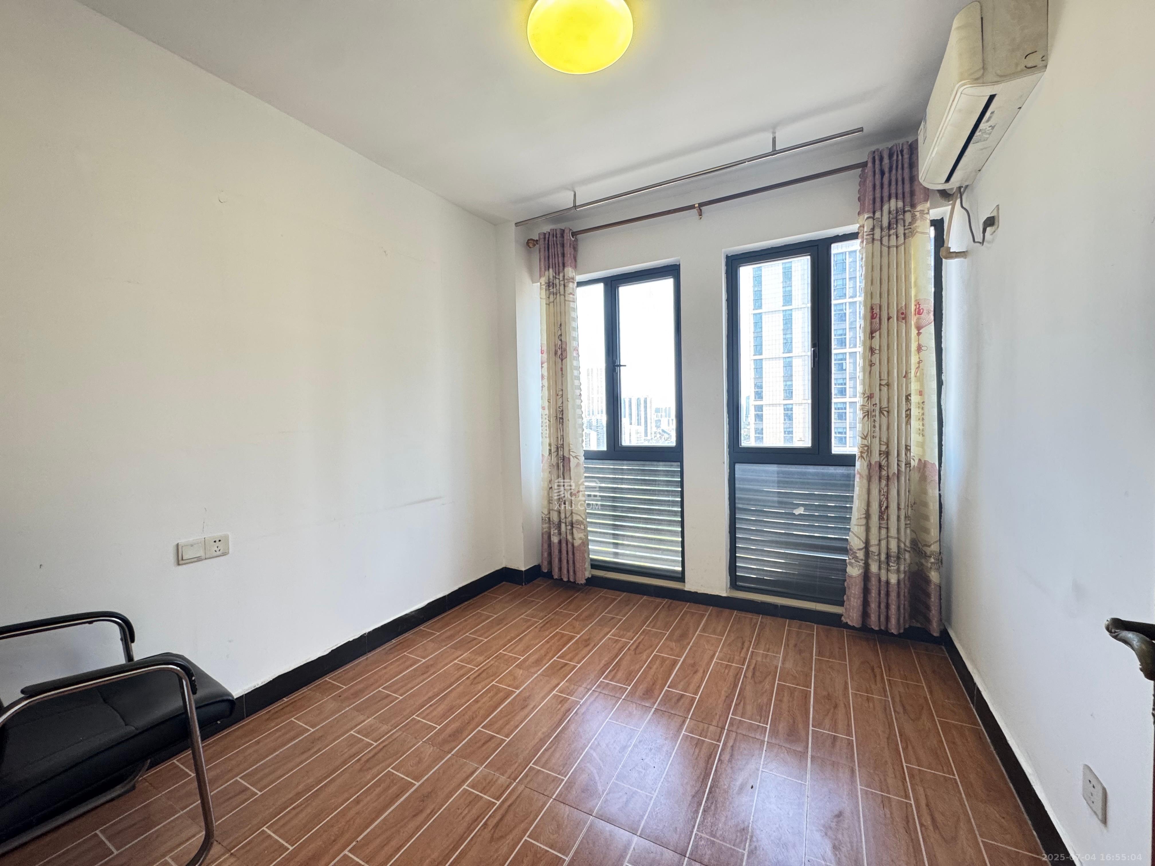 欧亚达国际广场 2室1厅1卫 2200.0元/月 欧亚达国际广场 2室1厅1卫 2200.0元/月室内图