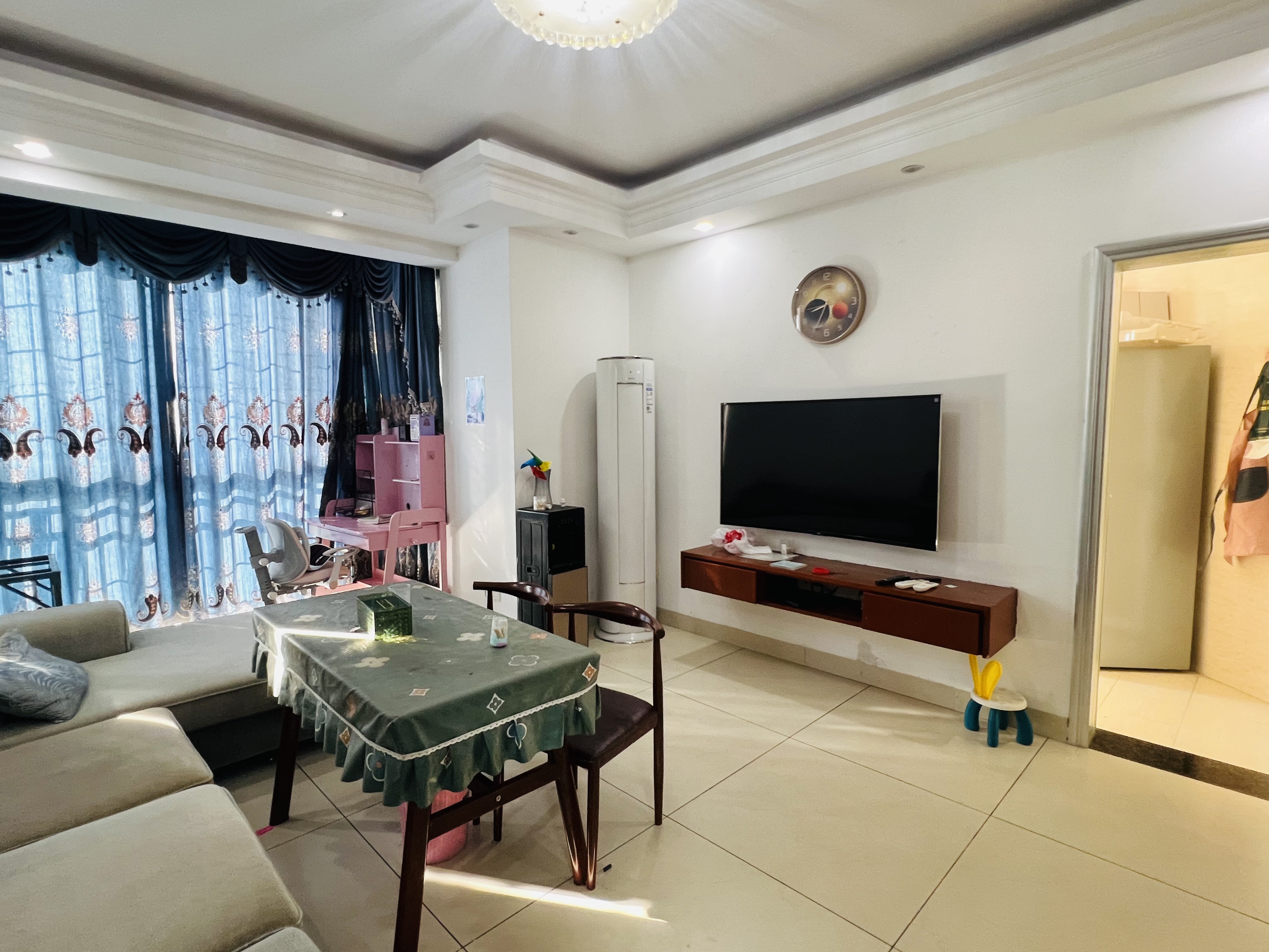 学府花园（文苑瑞景）  3室2厅2卫   1800.00元/月室内图