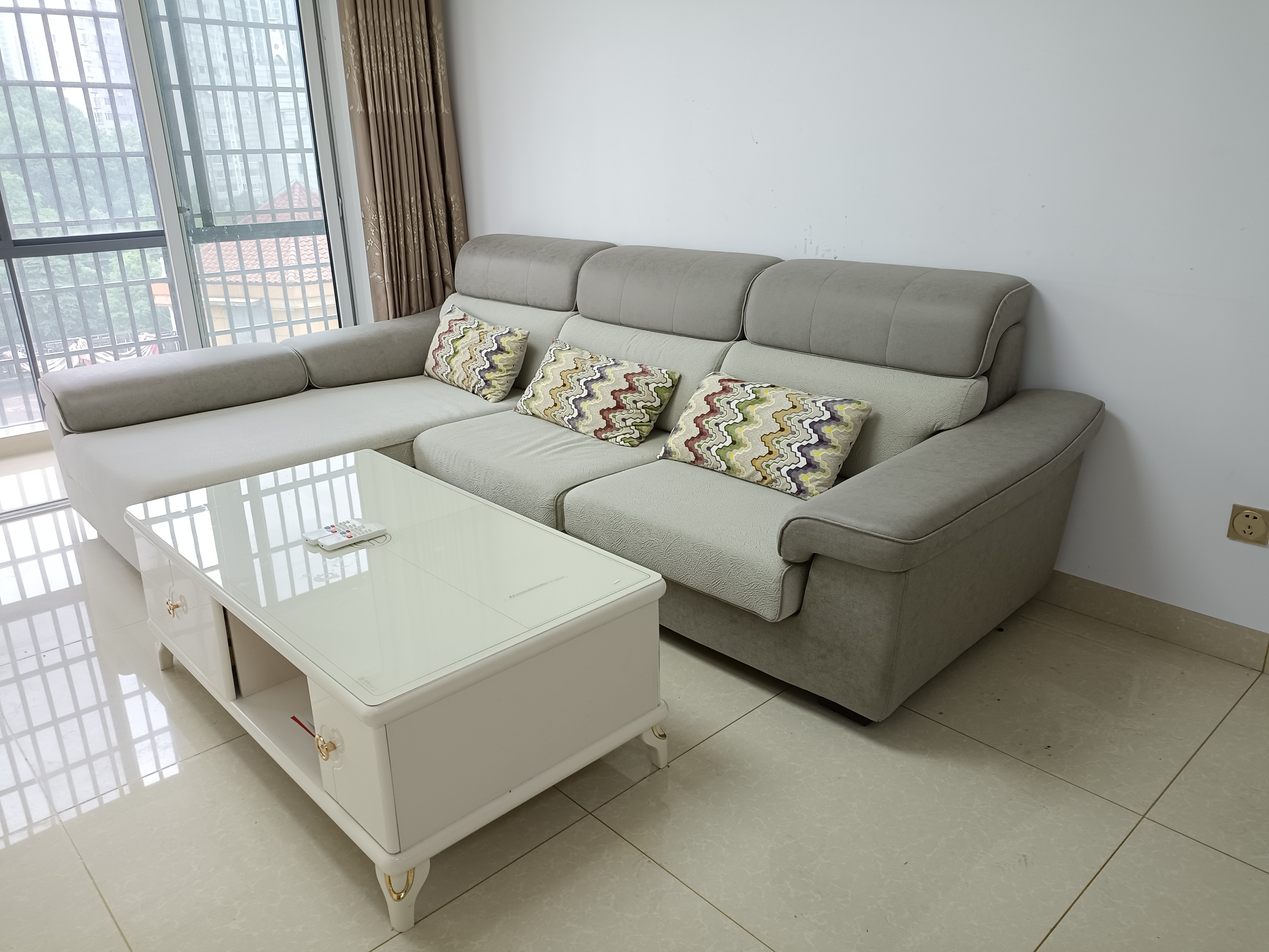 富兴嘉城 3室2厅2卫 1600.0元/月 富兴嘉城 3室2厅2卫 1600.0元/月室内图