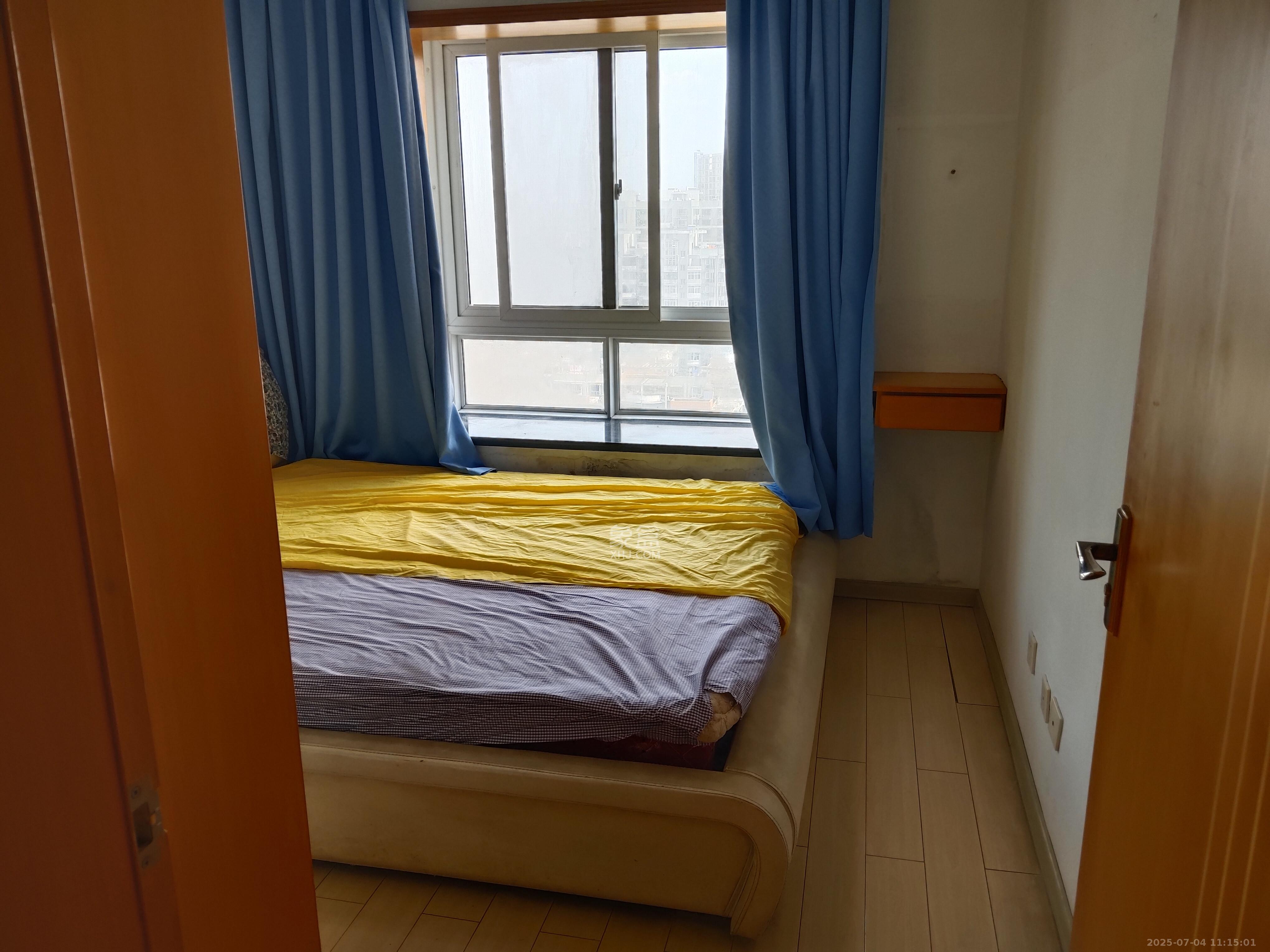 晶华美地  2室2厅1卫   1700.00元/月室内图