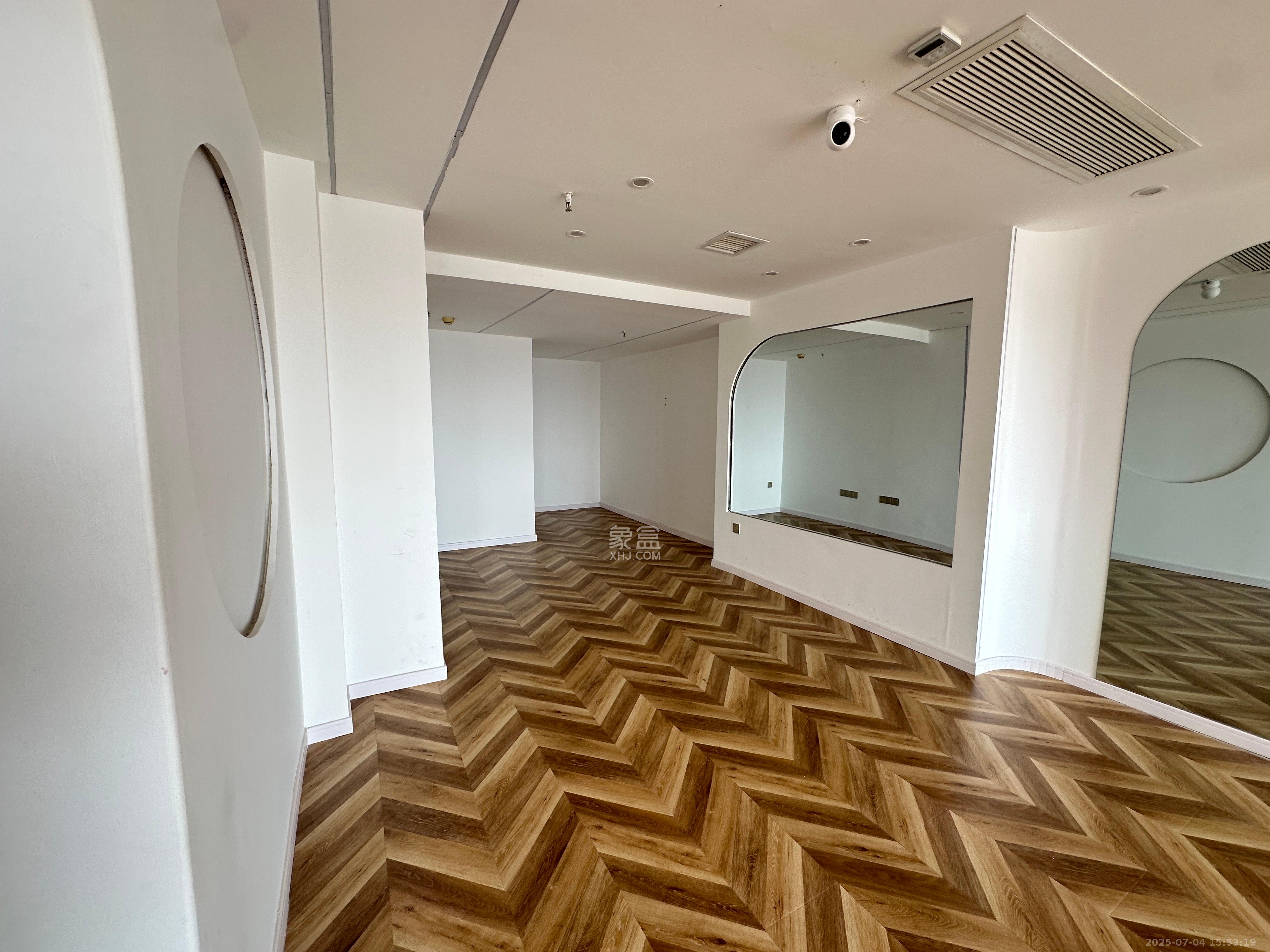 保利国际广场  1室1厅1卫    12000.0元/月室内图