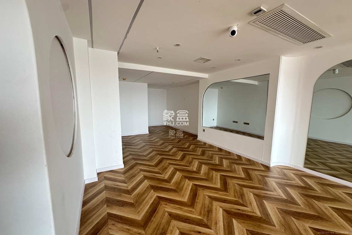 保利国际广场  1室1厅1卫    12000.0元/月 保利国际广场  1室1厅1卫    12000.0元/月室内图