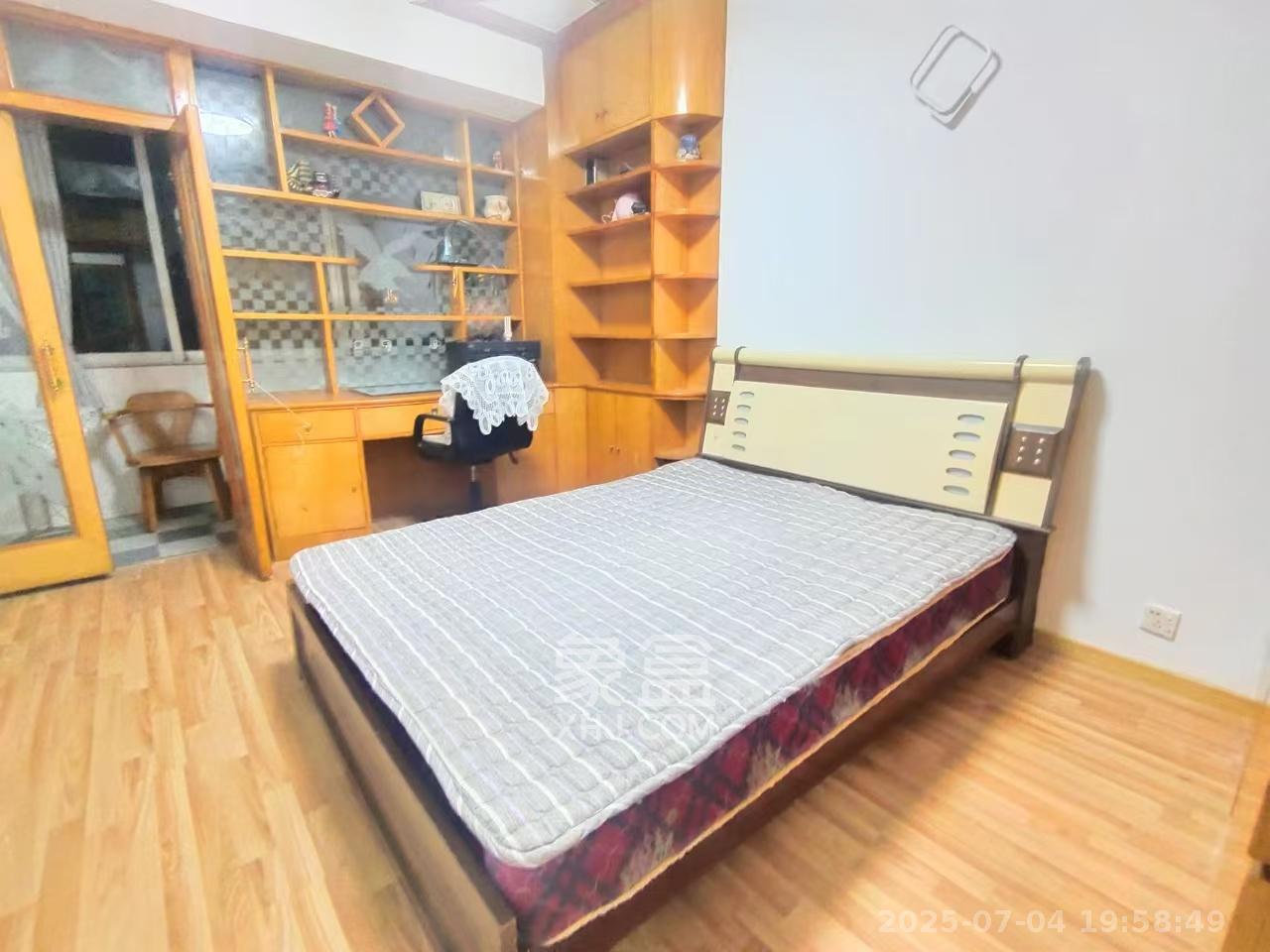 建工集团单位房  3室1厅1卫   3300.00元/月室内图