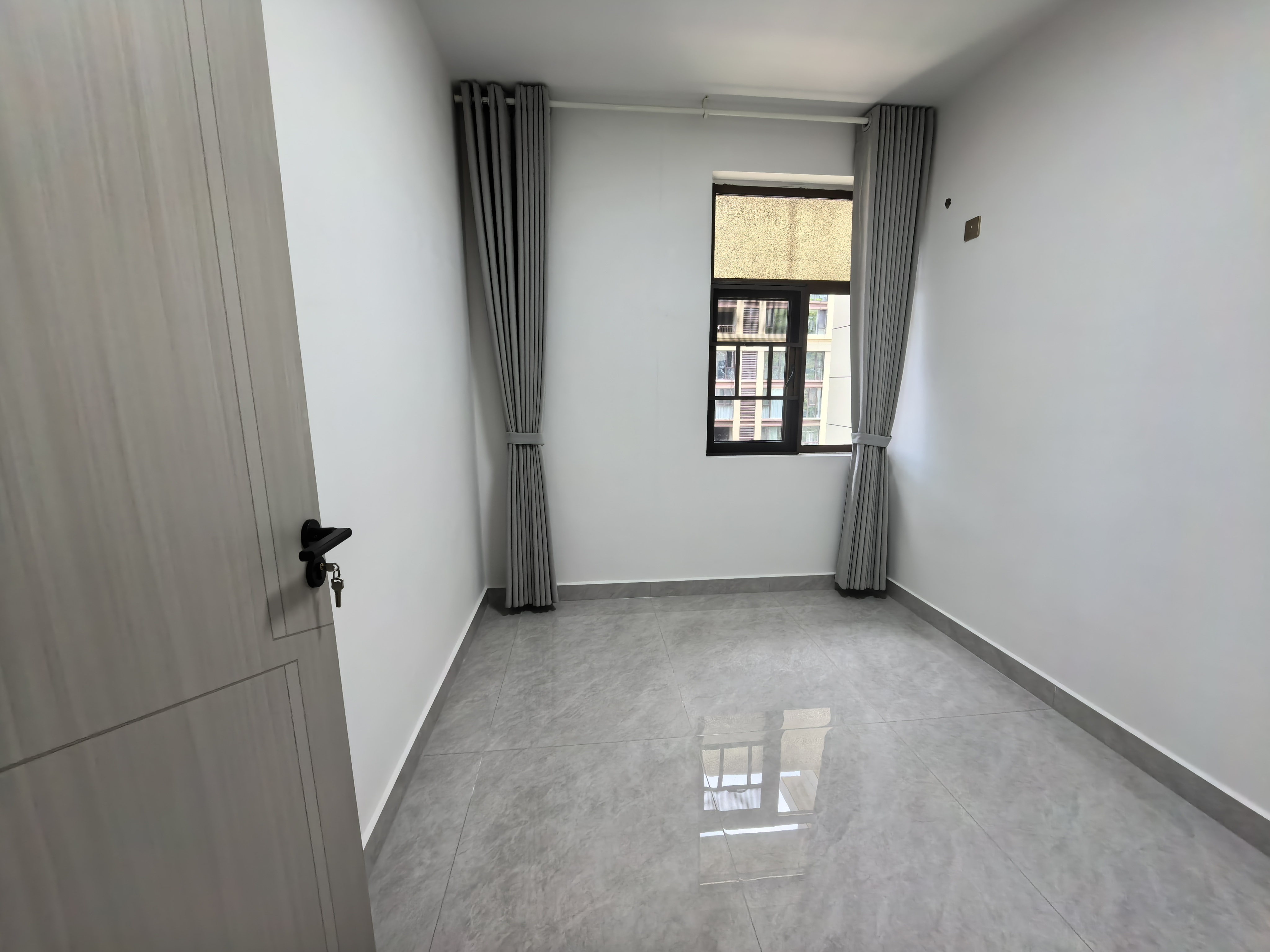 东宸江山里 4室2厅2卫 2000.0元/月 东宸江山里 4室2厅2卫 2000.0元/月室内图