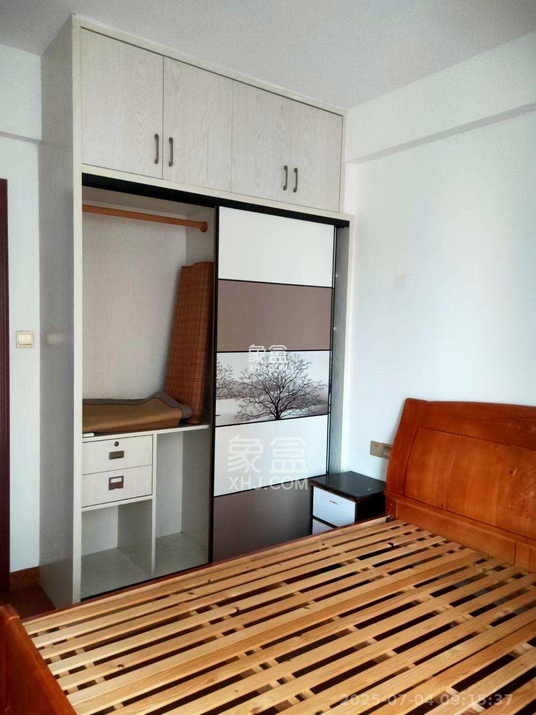 东宜兰园  3室2厅2卫    2700.0元/月 东宜兰园  3室2厅2卫    2700.0元/月室内图