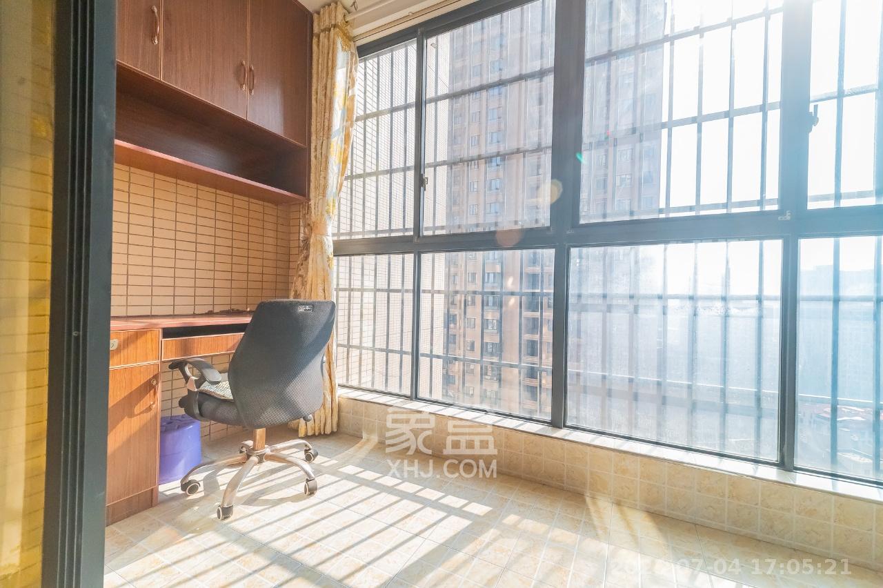 深业睿城  3室2厅2卫   2450.00元/月室内图