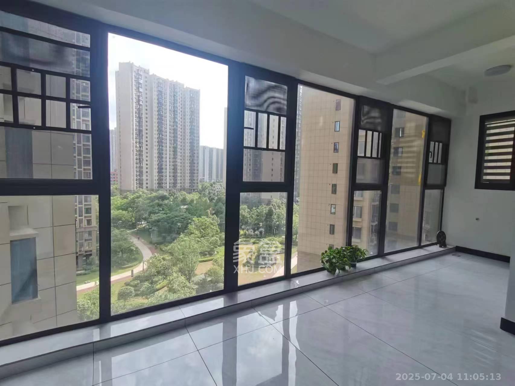 中国铁建梅溪青秀三期  4室2厅2卫   3500.00元/月室内图