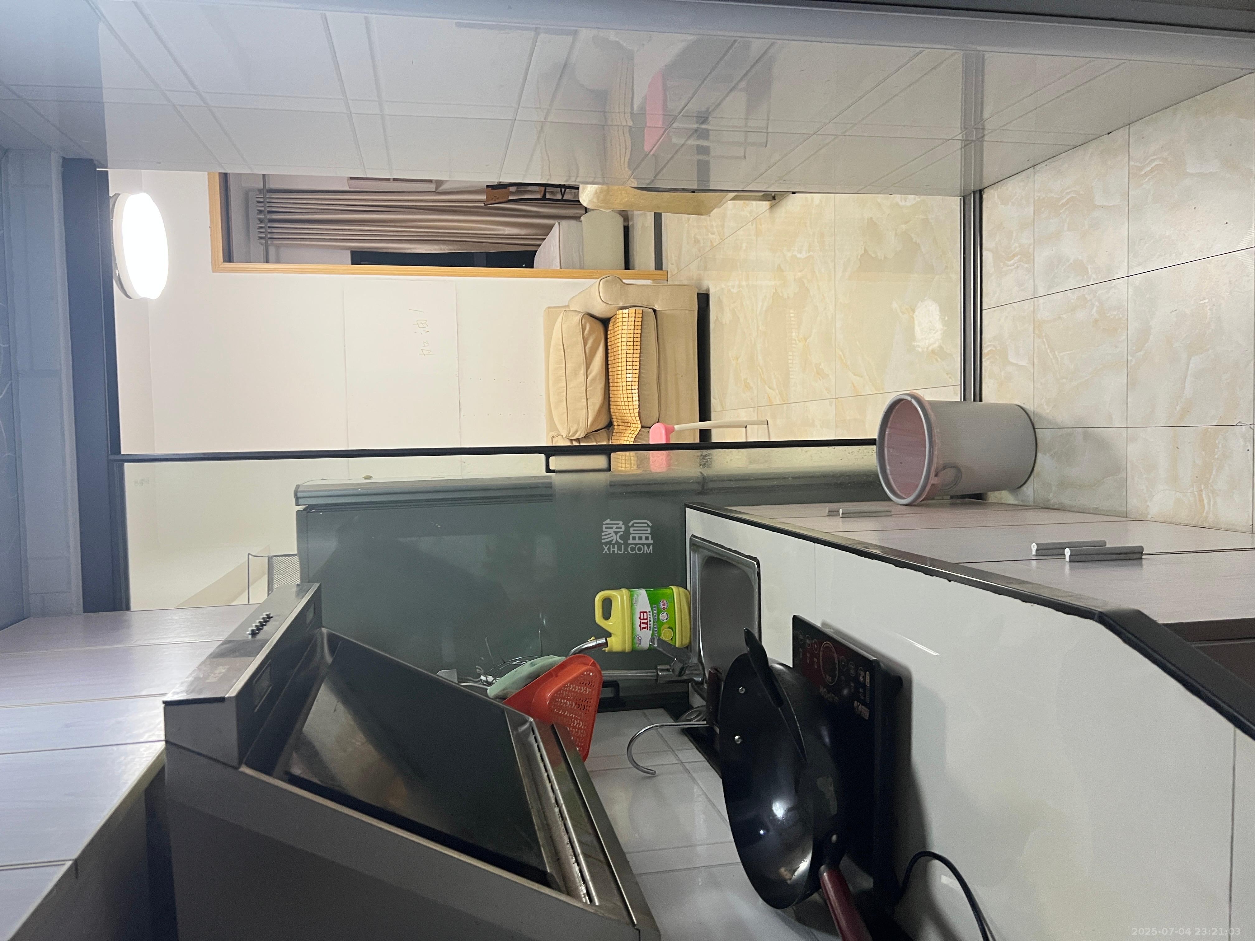 鑫远熙山  1室1厅1卫    1350.0元/月 鑫远熙山  1室1厅1卫    1350.0元/月室内图