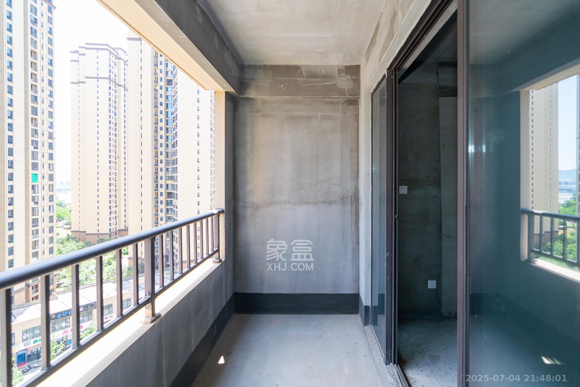 长房星珑湾 3室2厅1卫 48.0万 长房星珑湾 3室2厅1卫 48.0万阳台