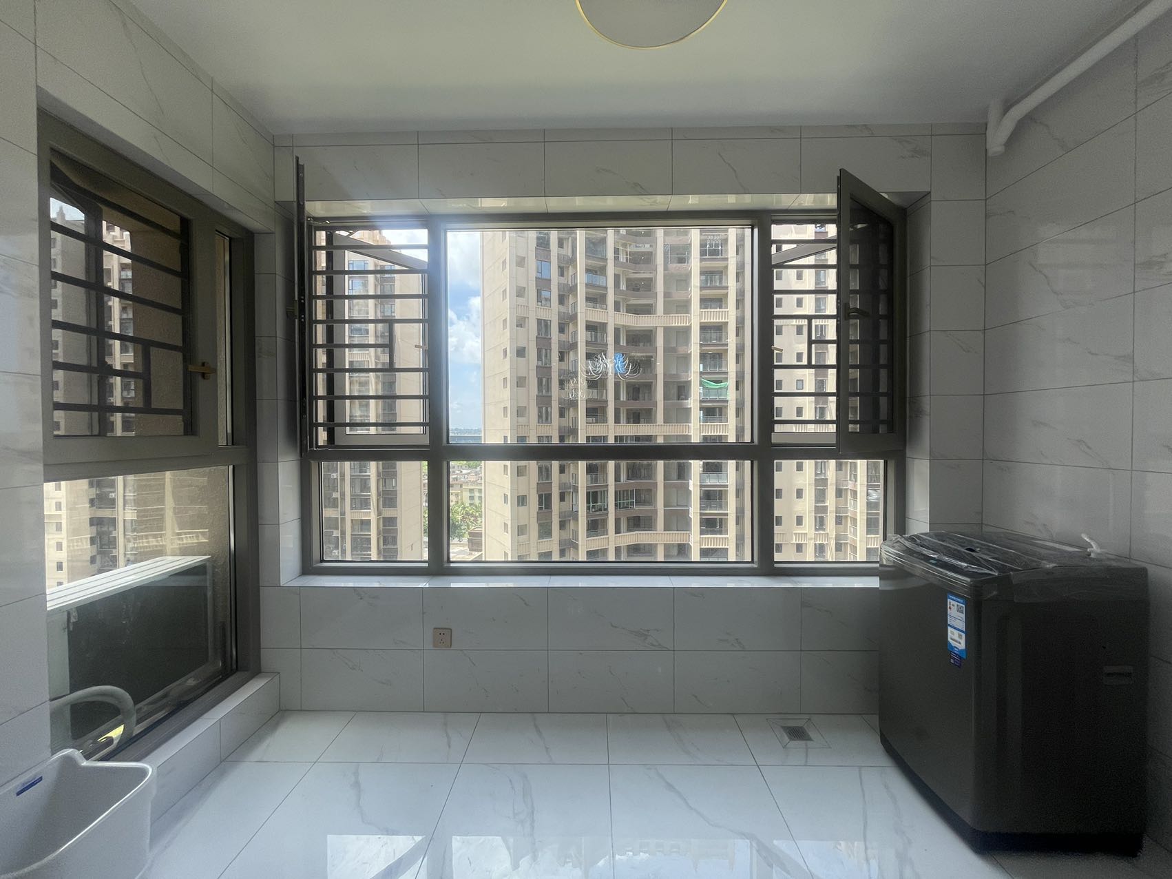 恩祥新城  3室1厅1卫    3800.0元/月 恩祥新城  3室1厅1卫    3800.0元/月室内图