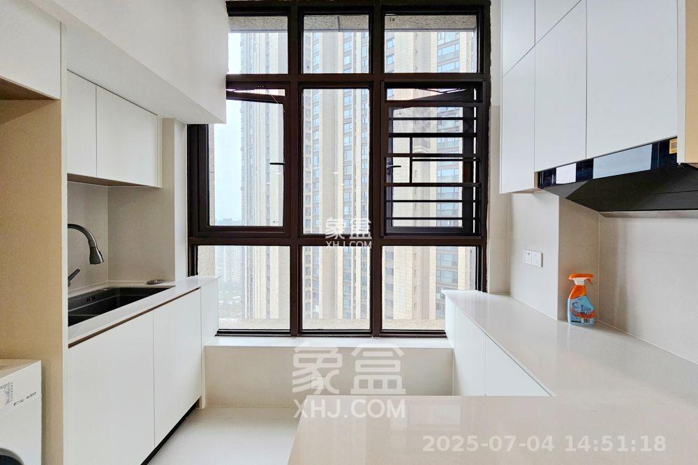 明昇壹城（明昇时代广场）二期  1室1厅1卫   1800.00元/月室内图