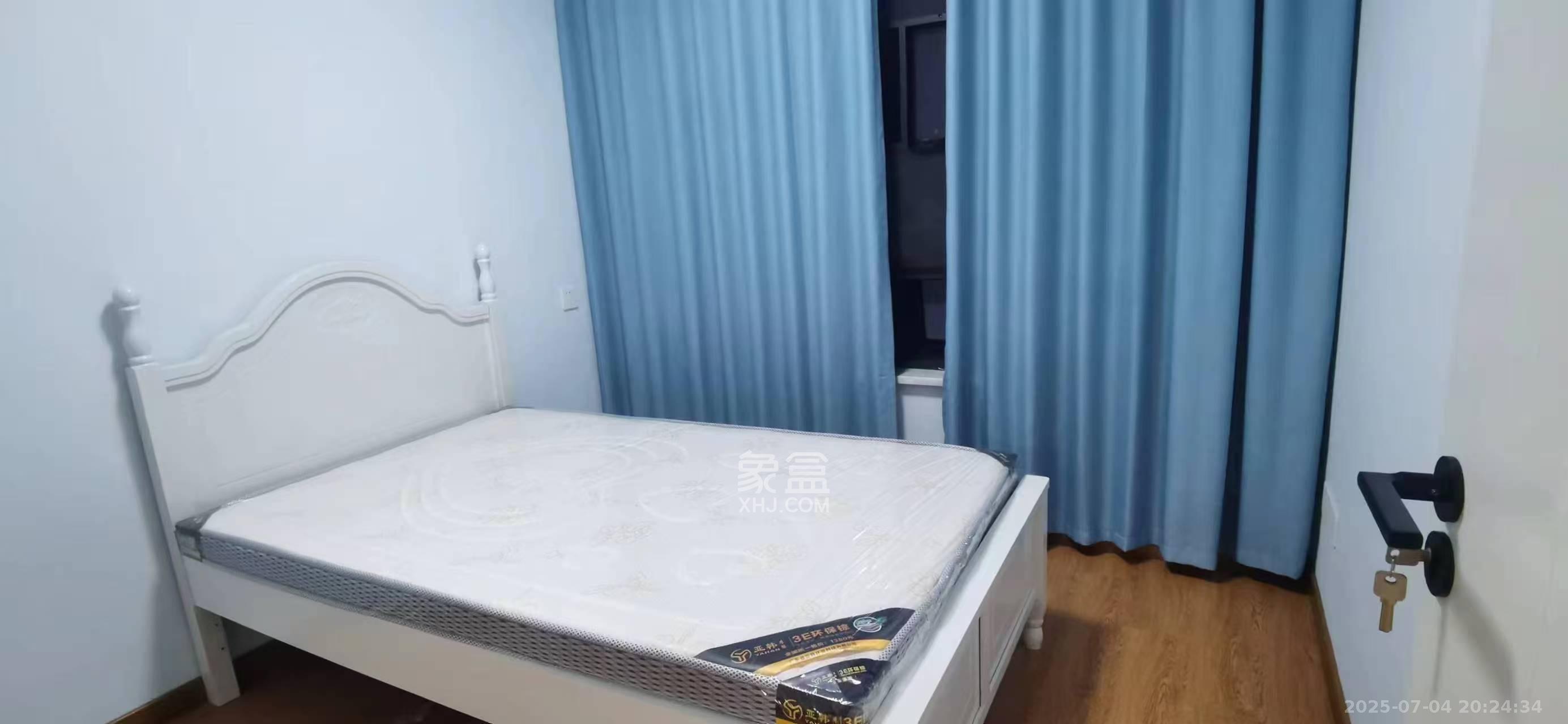 龙湖湘风原著(龙湖湘风星城) 1室2厅1卫 2000.0元/月 龙湖湘风原著(龙湖湘风星城) 1室2厅1卫 2000.0元/月室内图