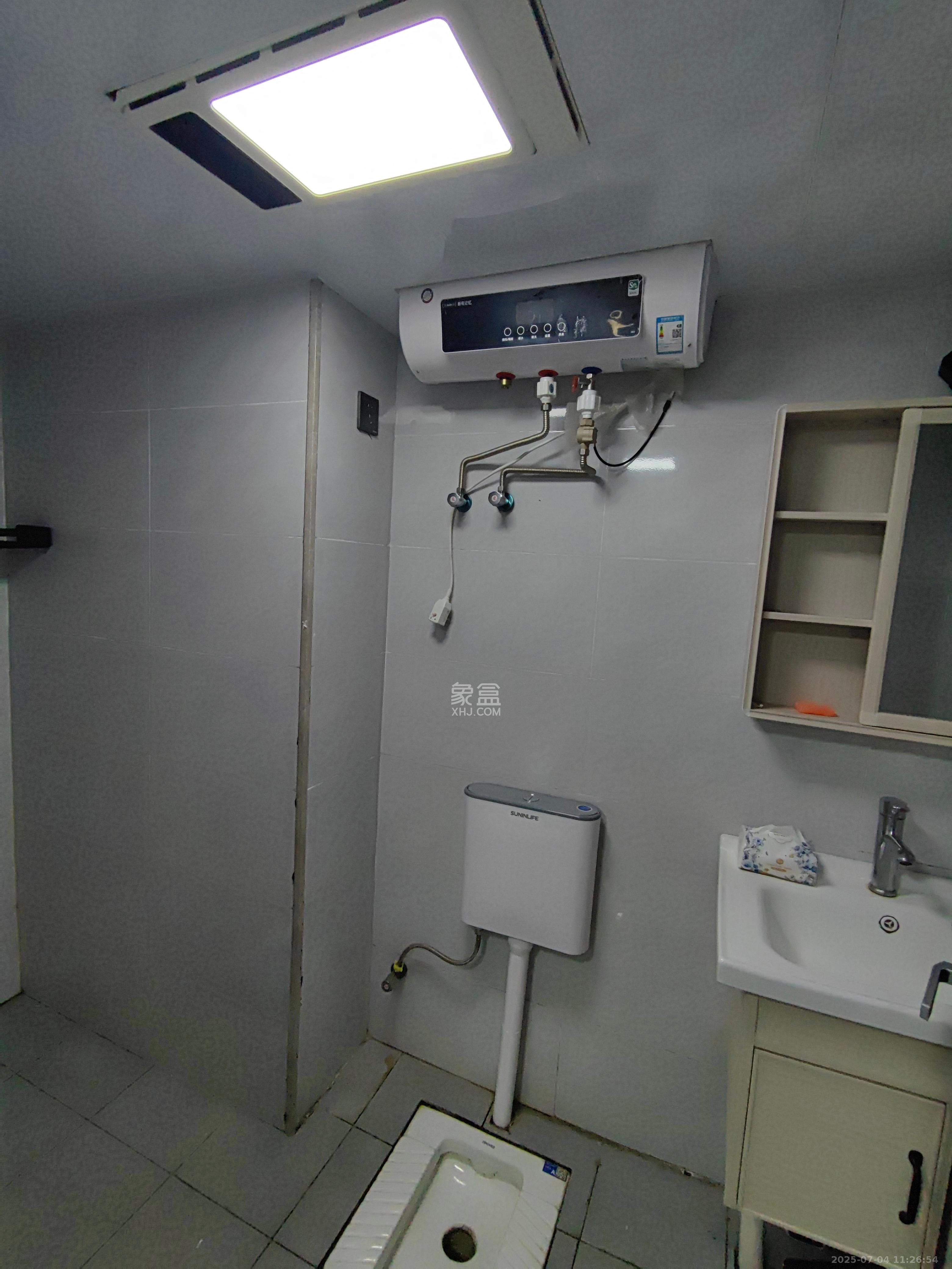 卓越浅水湾  1室1厅1卫   1300.00元/月室内图